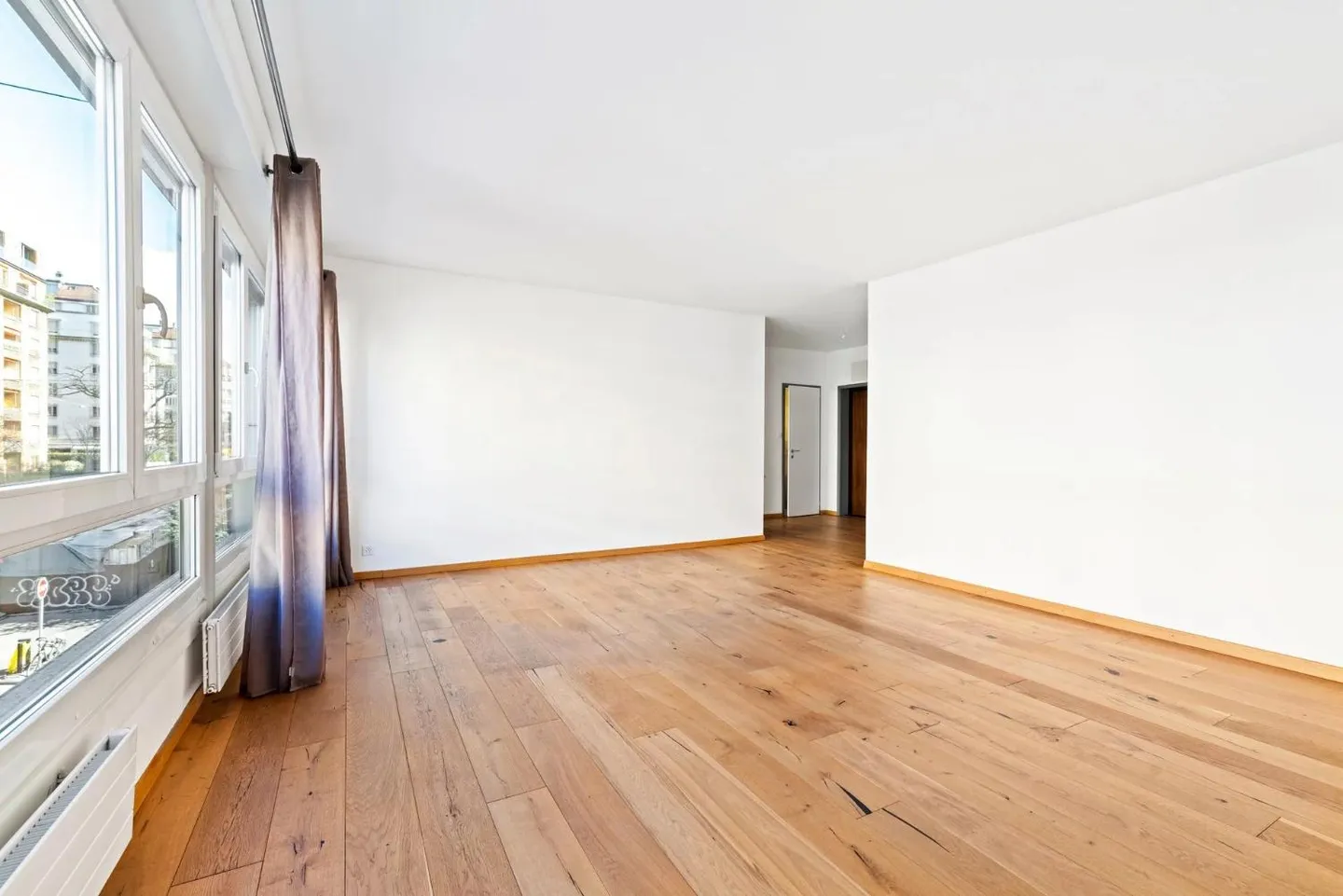 5-room apartment - Photo 3 of 9