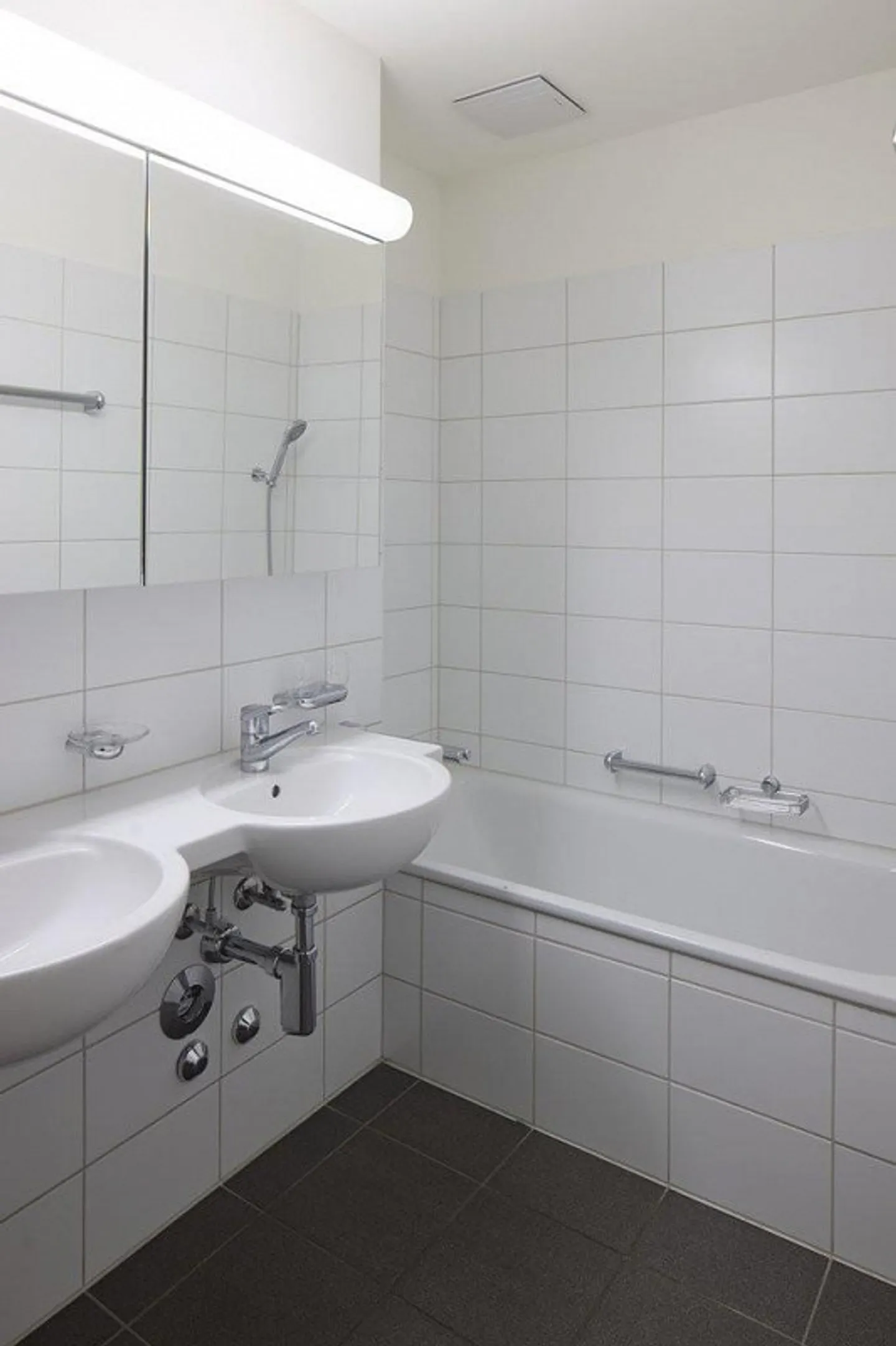 AFFITTARE SENZA CAUZIONE - bell'appartamento a Wettingen - Foto 4 di 9