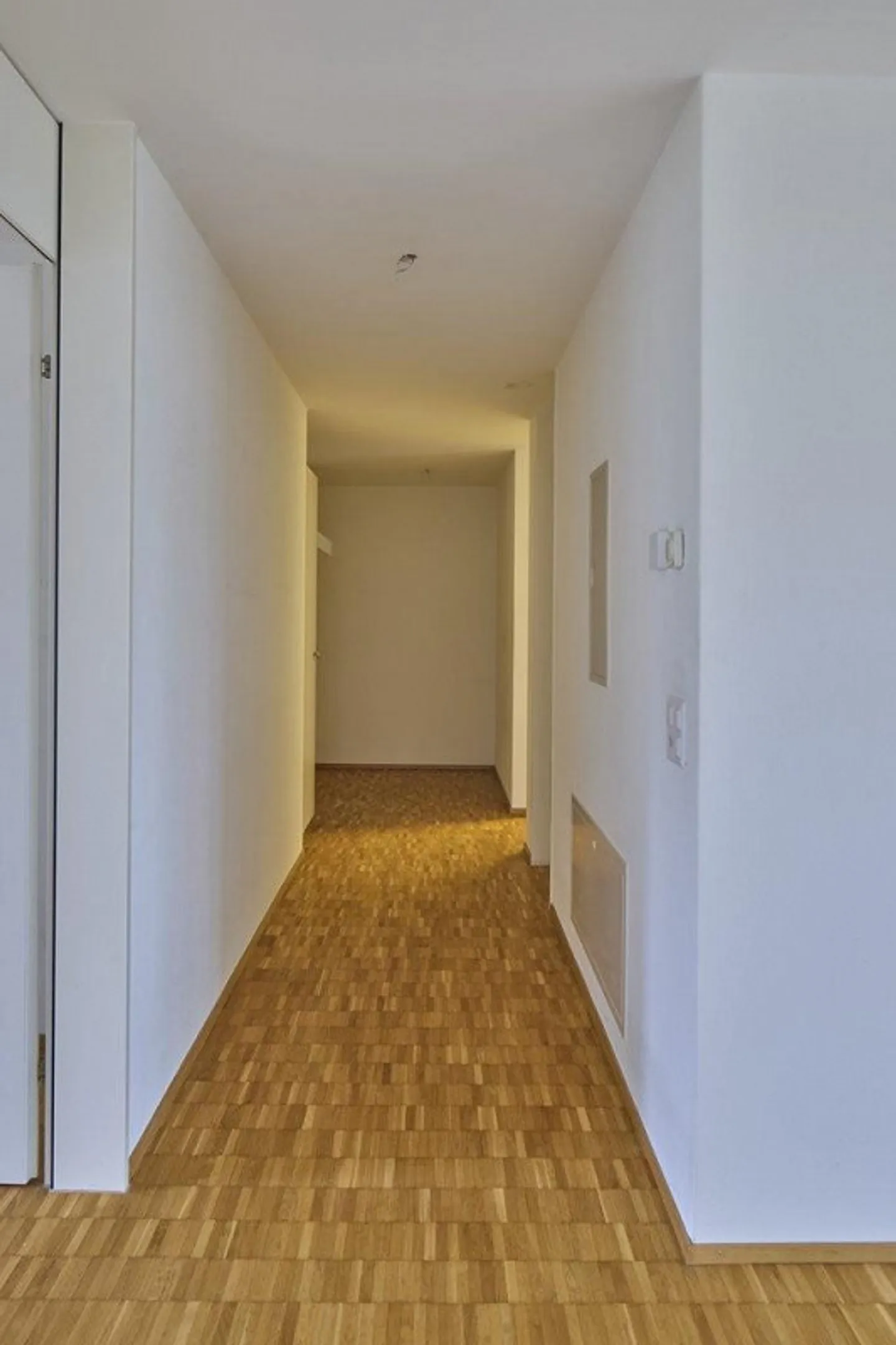 AFFITTARE SENZA CAUZIONE - bell'appartamento a Wettingen - Foto 8 di 9