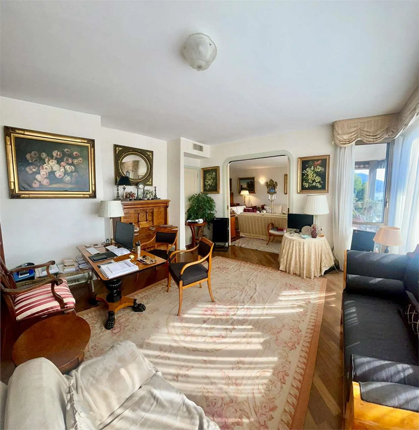 Appartement penthouse prestigieux avec terrasse et vue imprenable sur le lac - Photo 8 sur 13