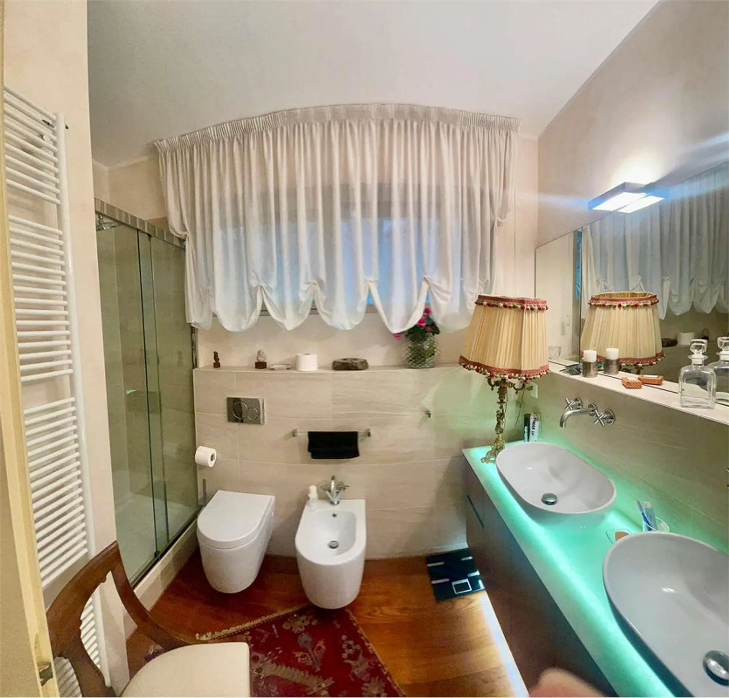 Appartement penthouse prestigieux avec terrasse et vue imprenable sur le lac - Photo 13 sur 13