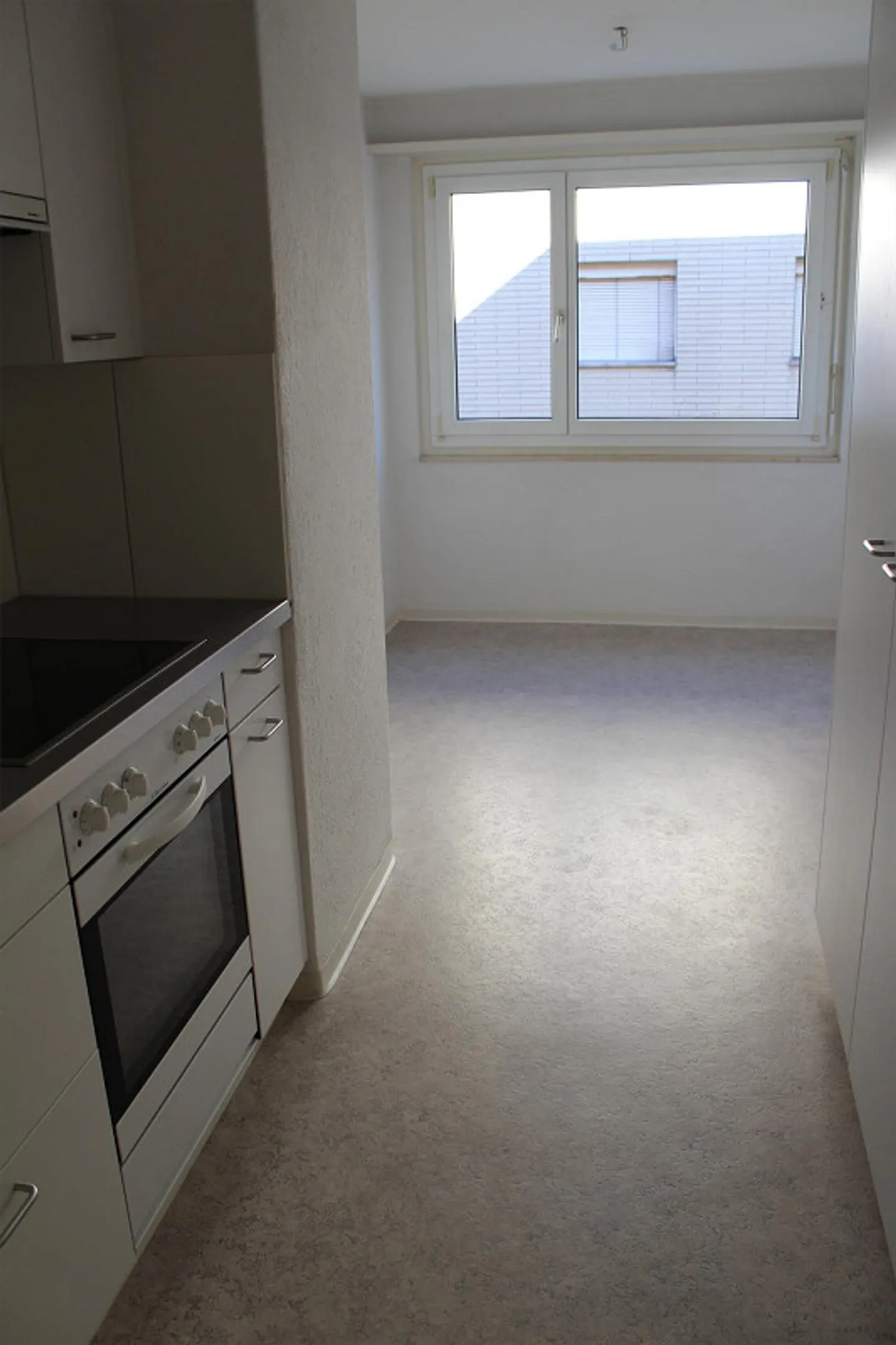 Bell'appartamento di 3,5 stanze a Oberurnen in affitto - Foto 4 di 11