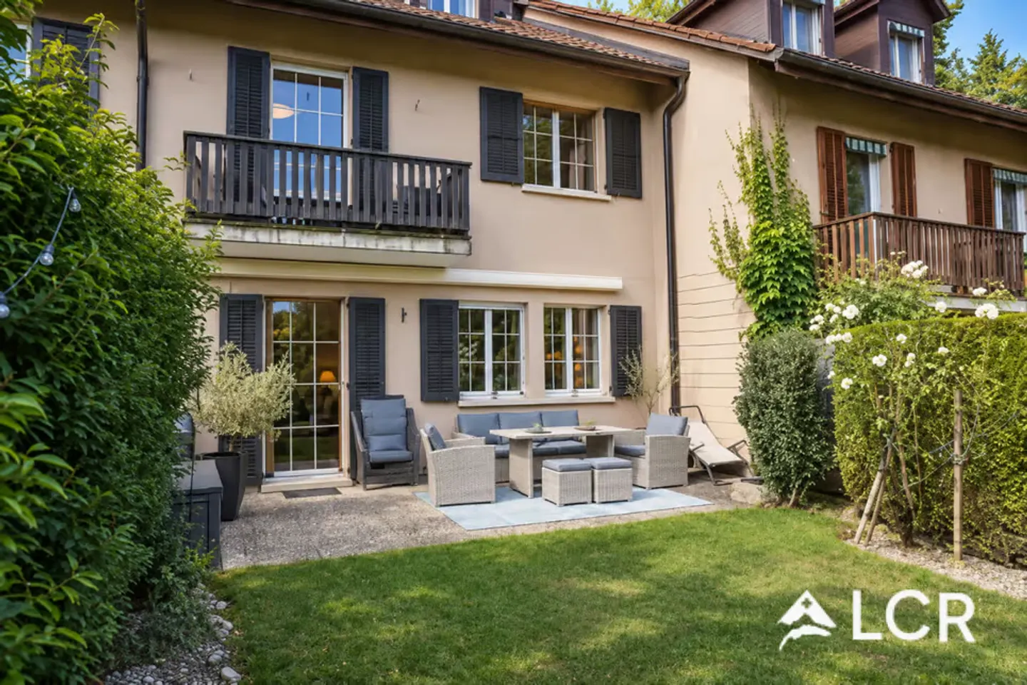 Maison rénovée avec jardin - Photo 2 sur 13