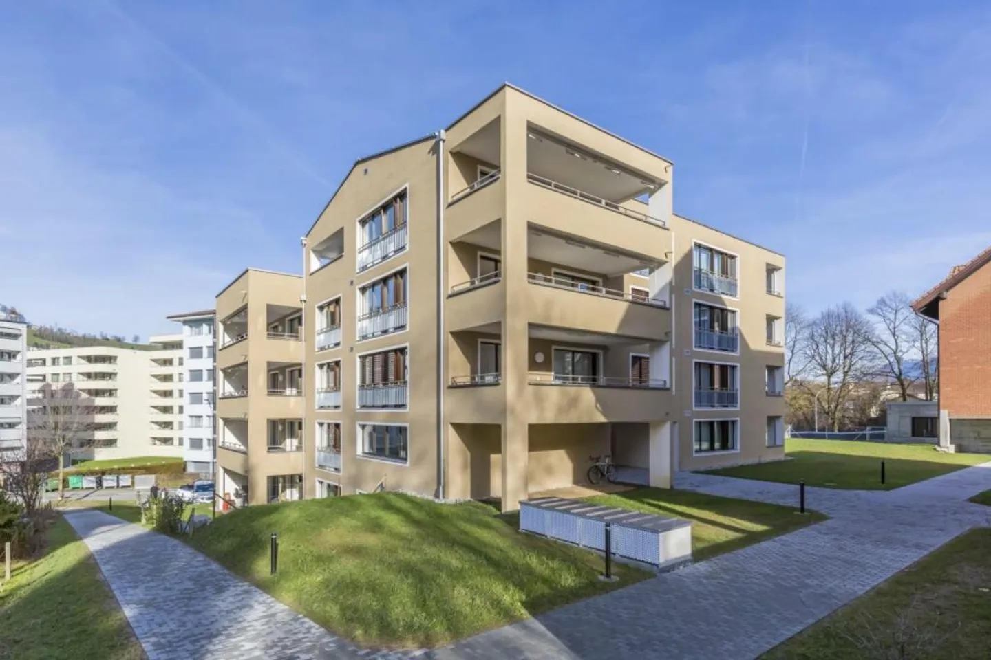 Appartamento moderno al piano terra a Kriens - Foto 1 di 9