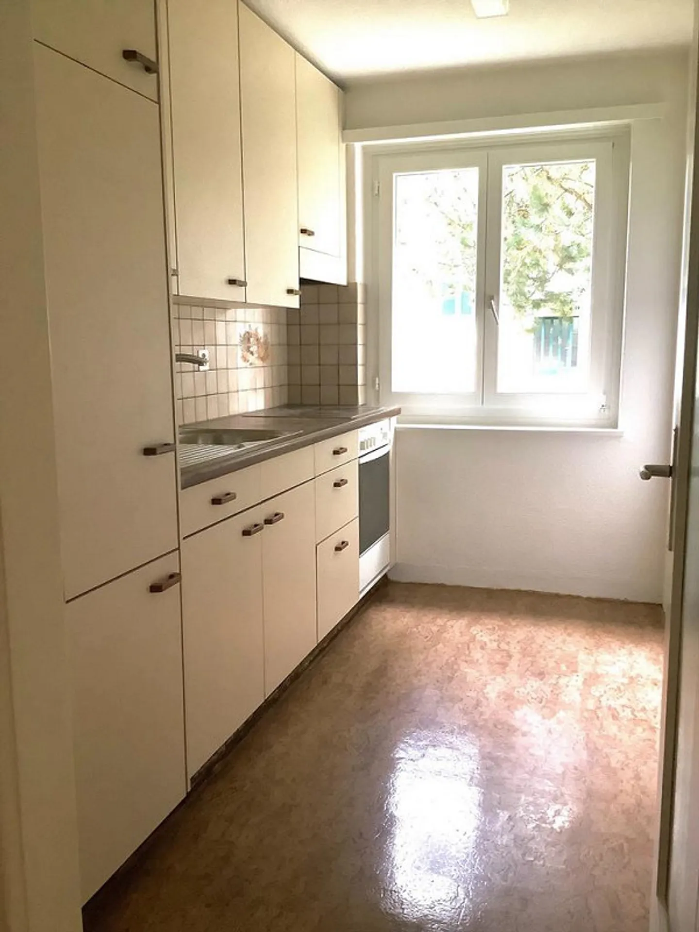 Gemütliche 3-Zimmer-Wohnung in Schwerzenbach - Foto 2 von 6
