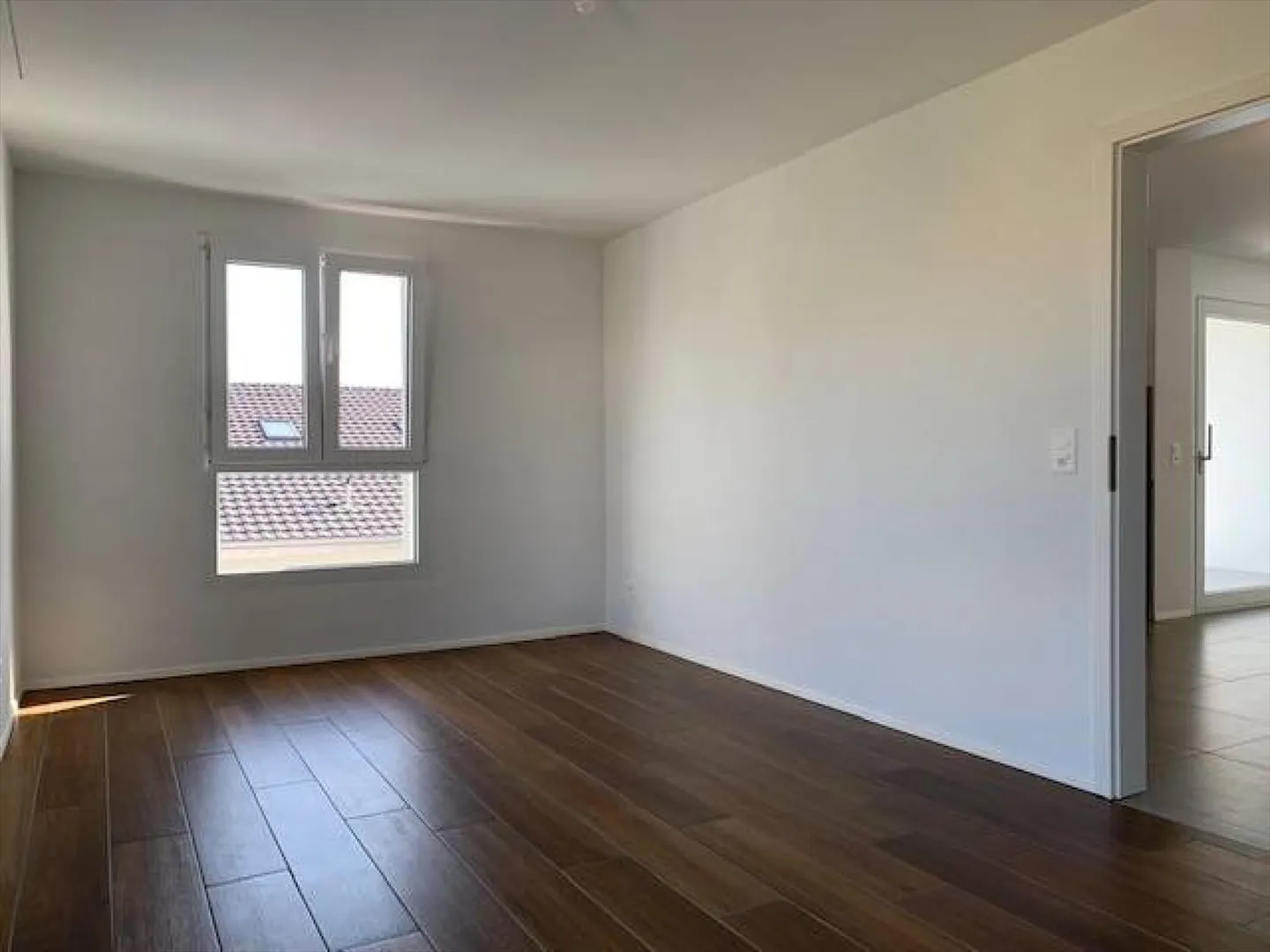 3.5 Room Apartment - Photo 2 of 10