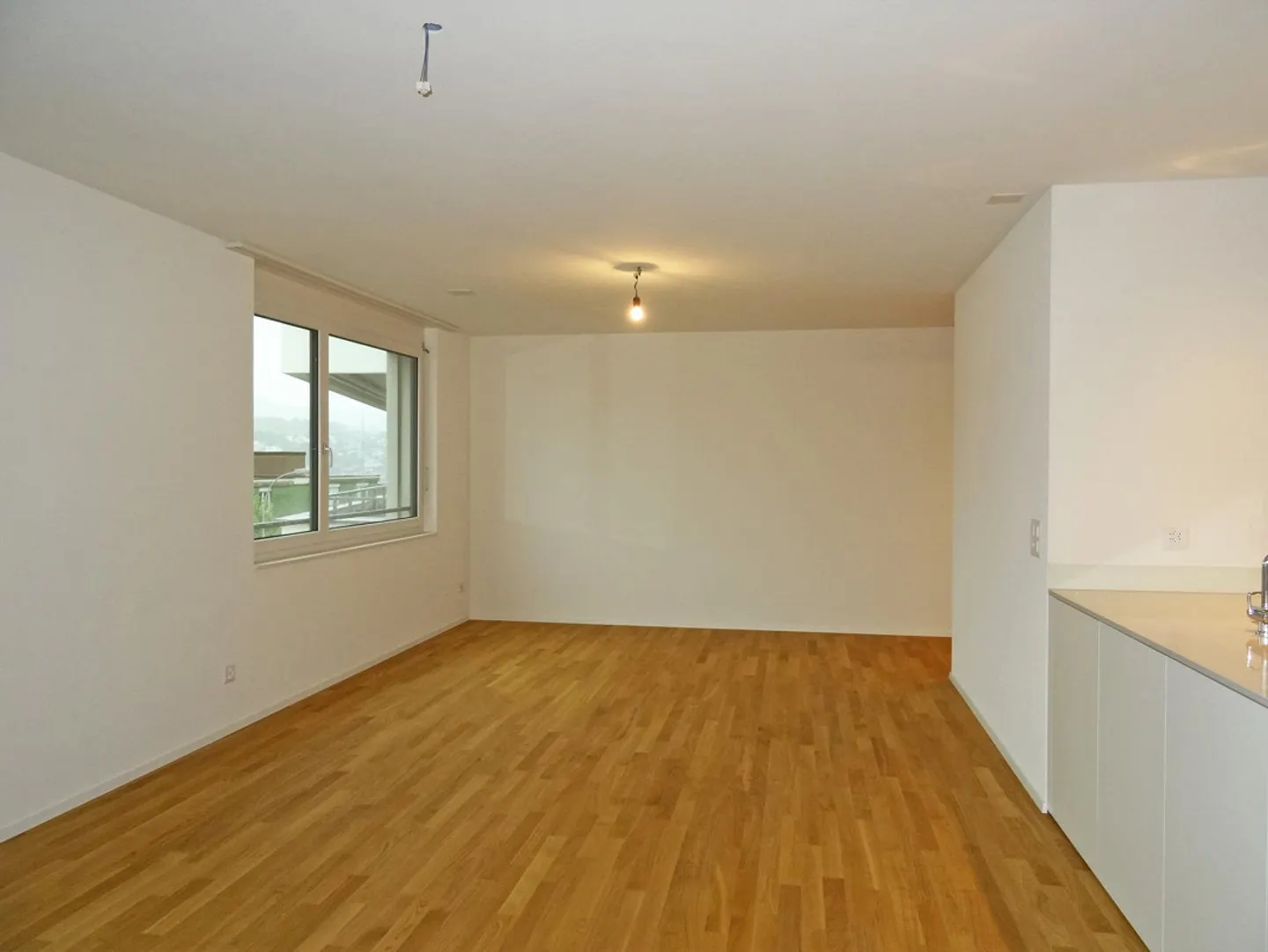 Bright, modern 2.5-room apartment with large balcony in Küssnacht a. R - Photo 4 of 6