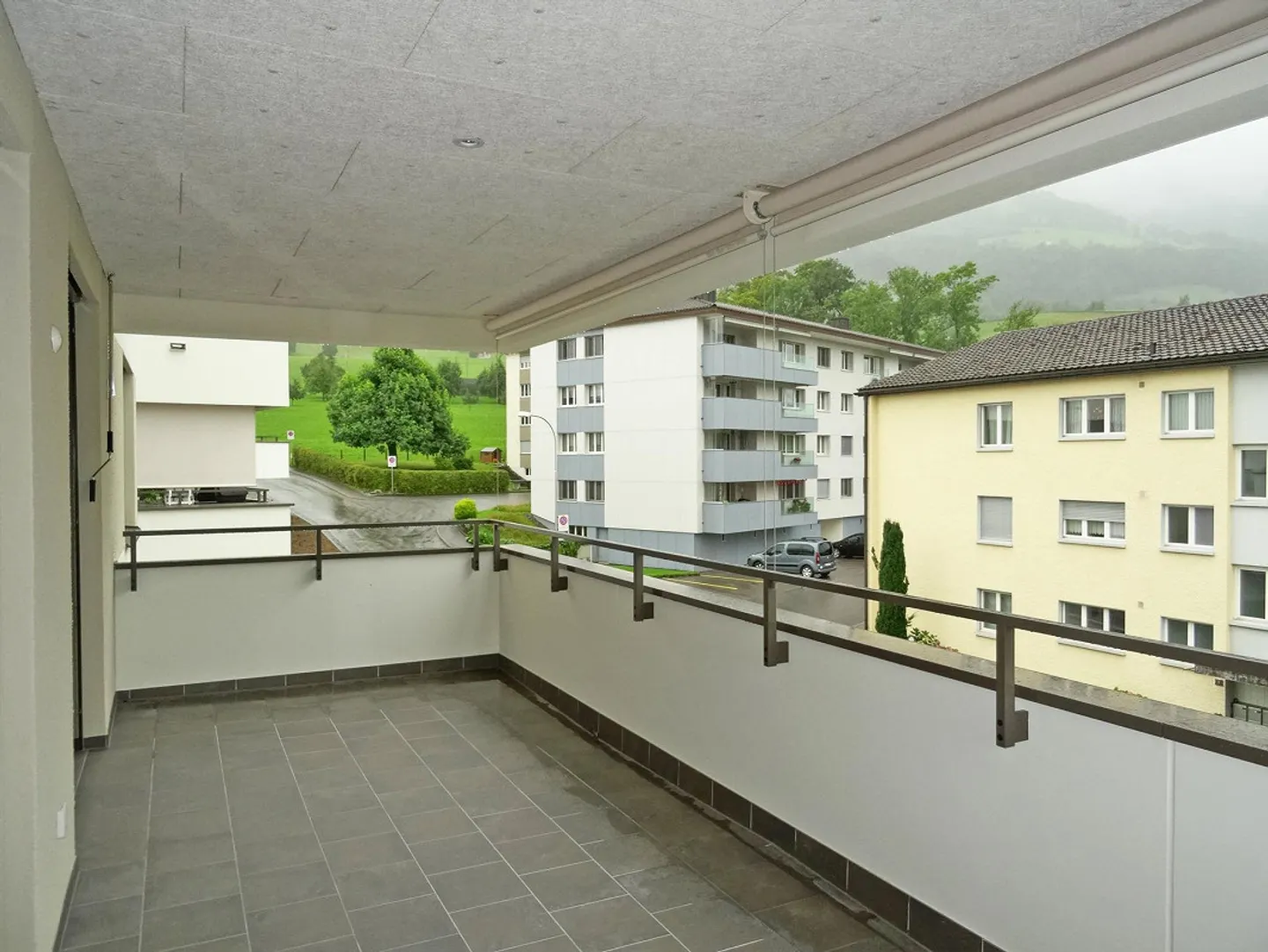 Bright, modern 2.5-room apartment with large balcony in Küssnacht a. R - Photo 5 of 6