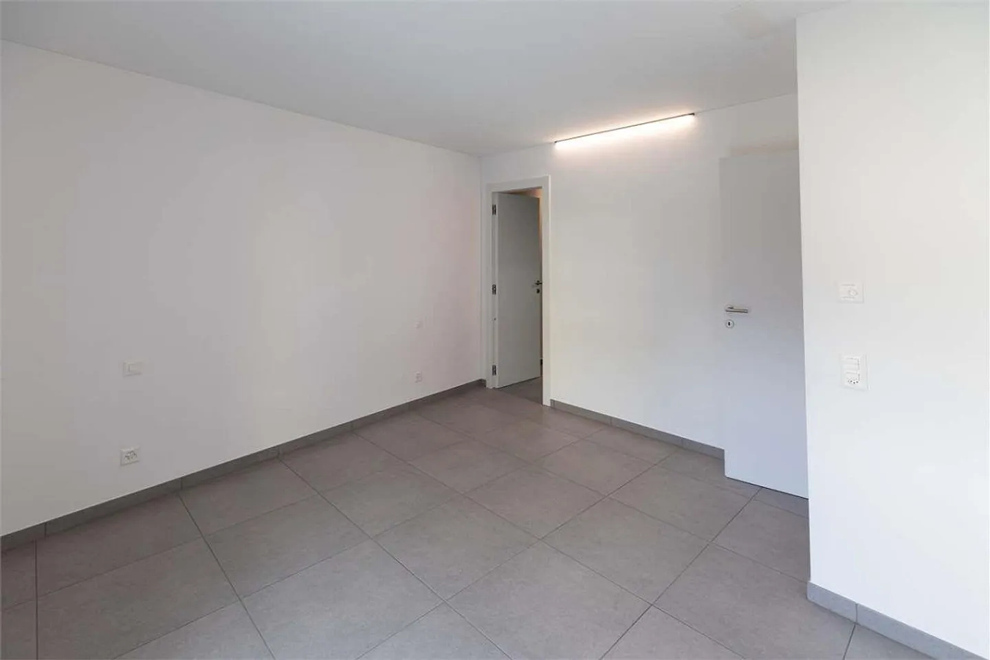 Ref. 2371 Bellinzona, modern 3.5 rooms with large terrace - Photo 6 of 9