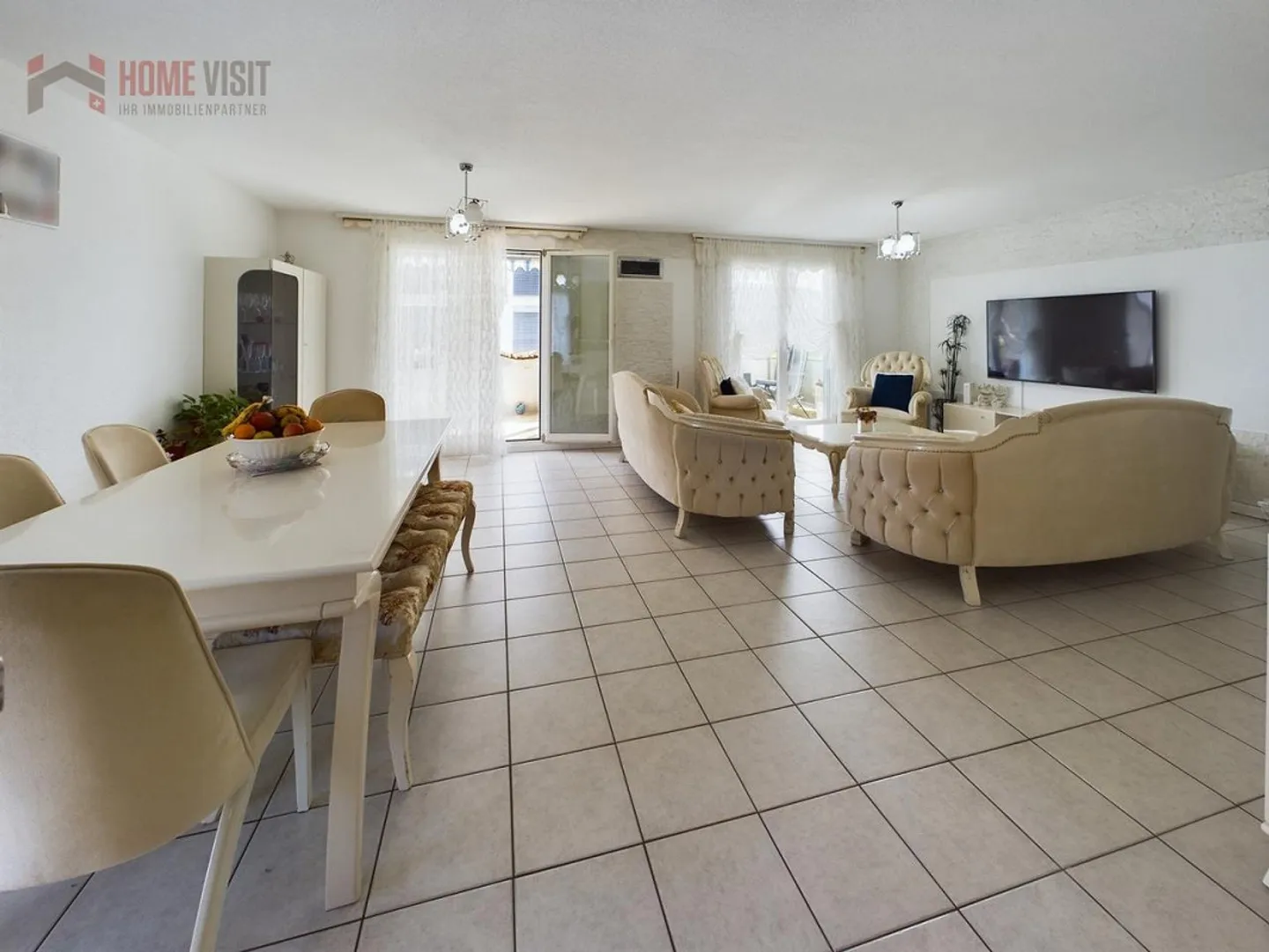 More Space for Family Happiness – 5.5-Room Dream Apartment in Obergösgen - Photo 3 of 13