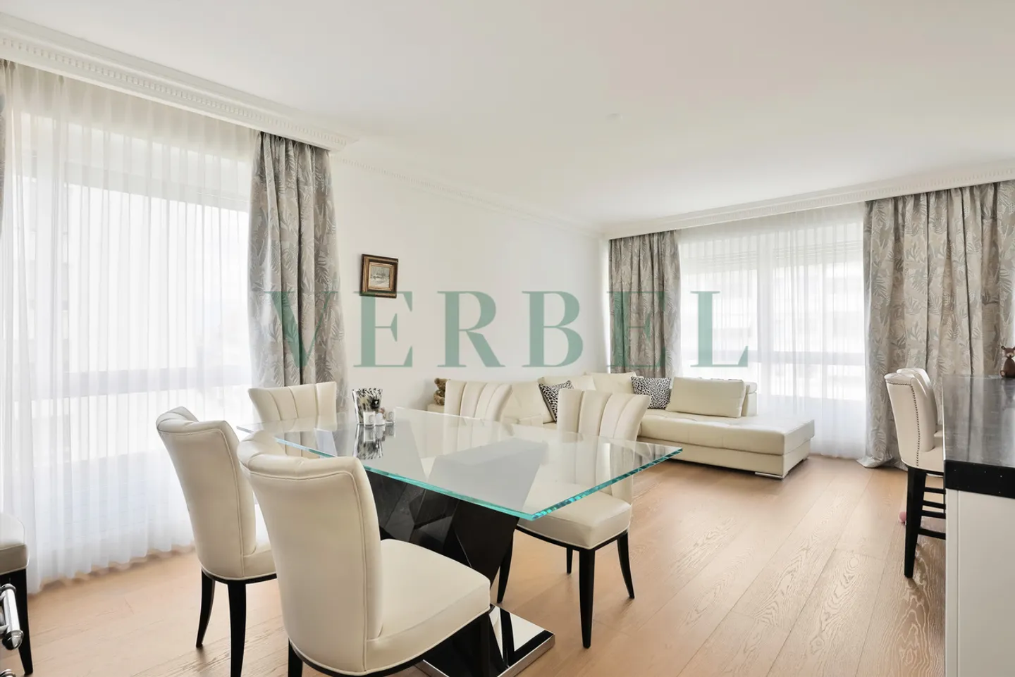 In the heart of Champel apartment - Photo 2 of 9
