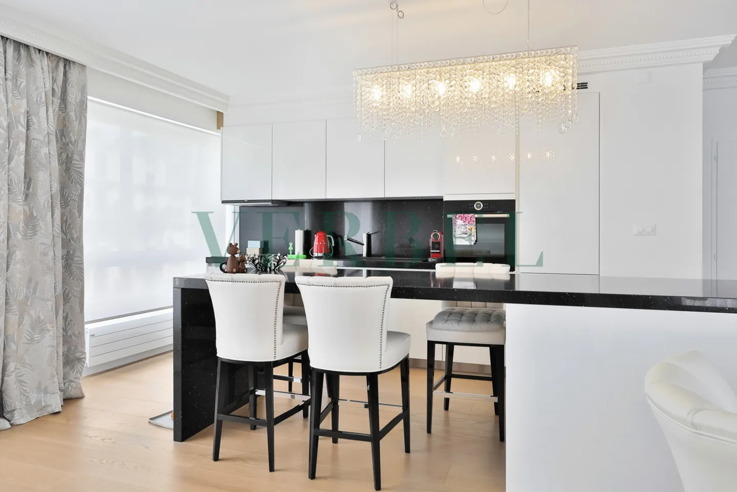 In the heart of Champel apartment - Photo 3 of 9