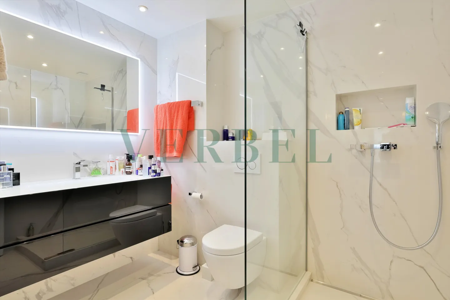 In the heart of Champel apartment - Photo 5 of 9