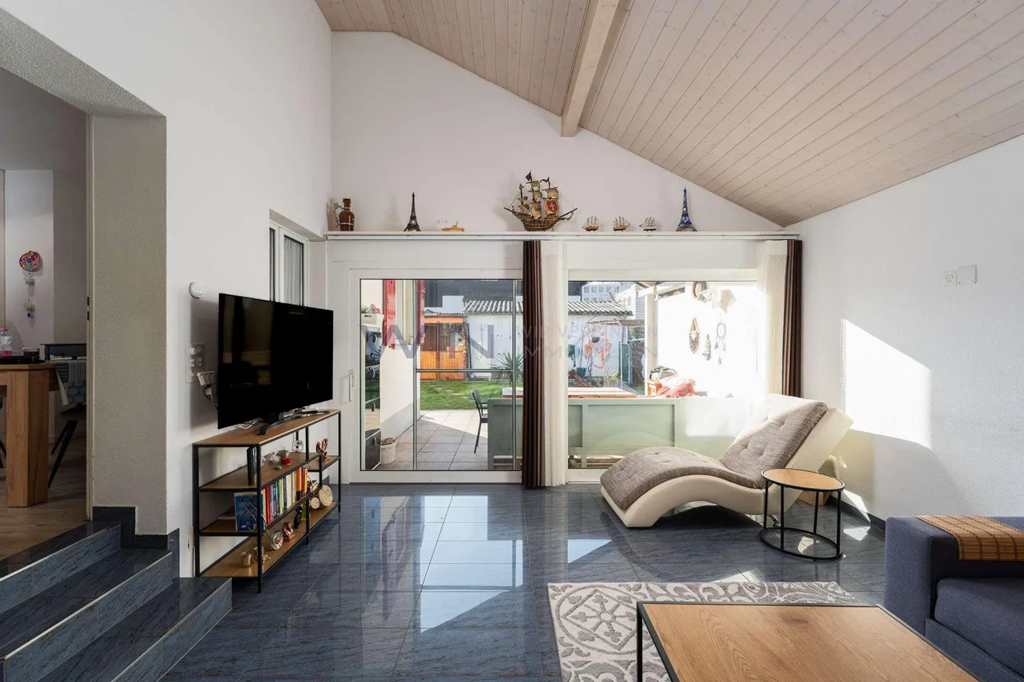 Quality with History - Photo 2 of 13