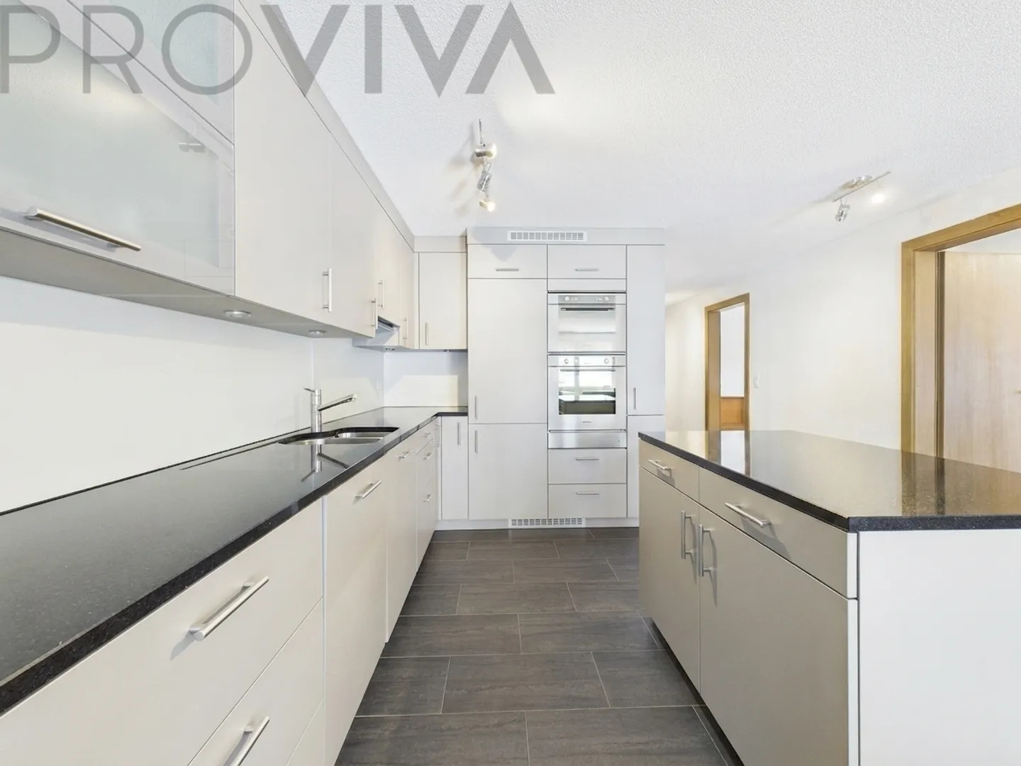 Residenza alpina a Grächen | Completamente arredato e pronto per essere abitato - Foto 5 di 9