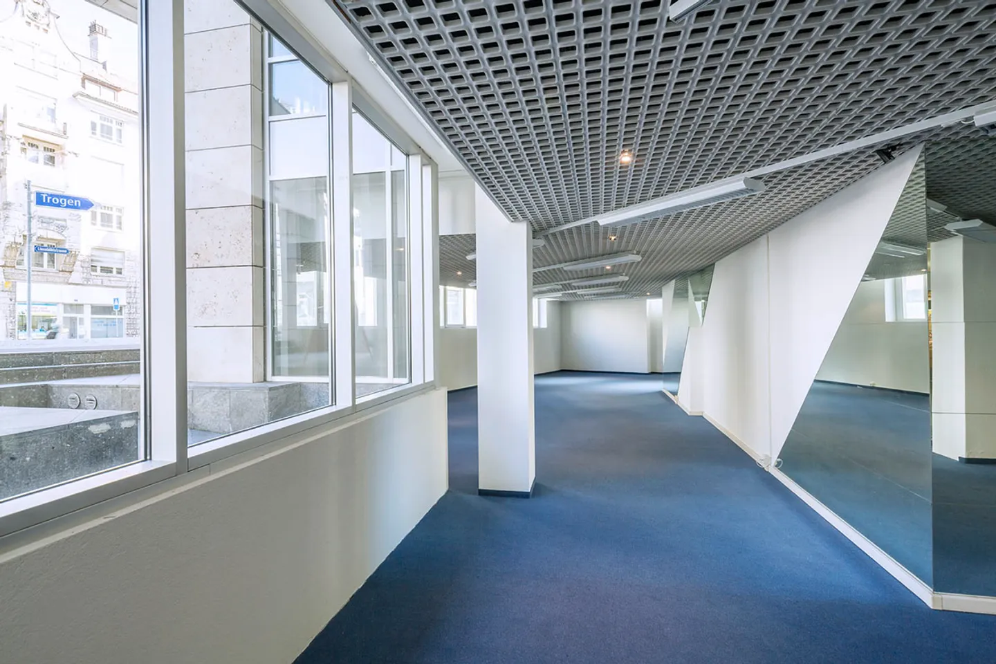 Espace Commercial Privilégié - Photo 3 sur 7