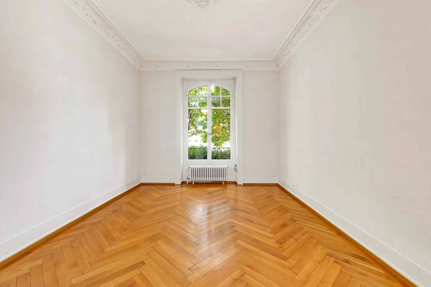 Prächtige Hausmannsche 5.5-Zimmer-Wohnung mit Garten - Foto 8 von 13