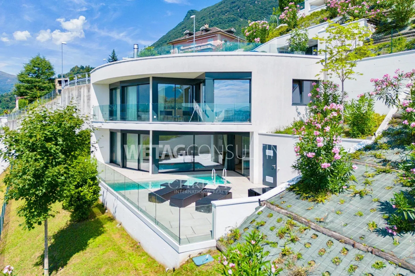 Lugano-Viganello: villa moderna con vista mozzafiato sul lago di Lugano... - Foto 1 di 13