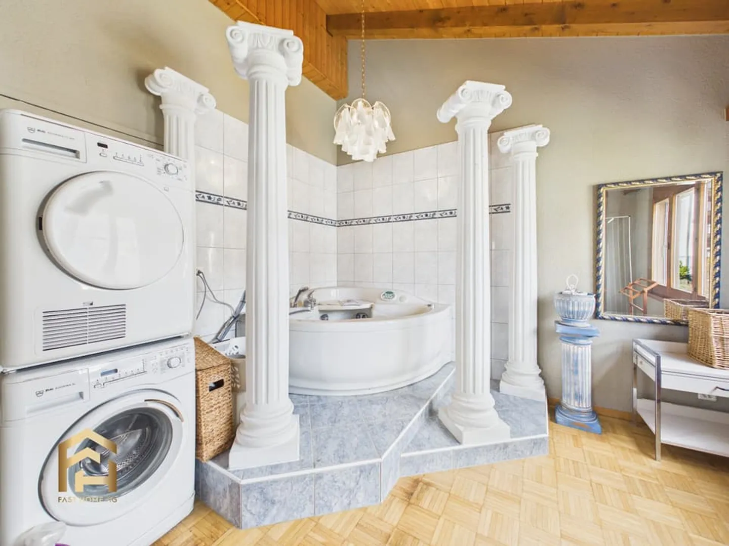 Exclusive 4.5-room penthouse apartment with unobstructed panoramic view in - Photo 7 of 13