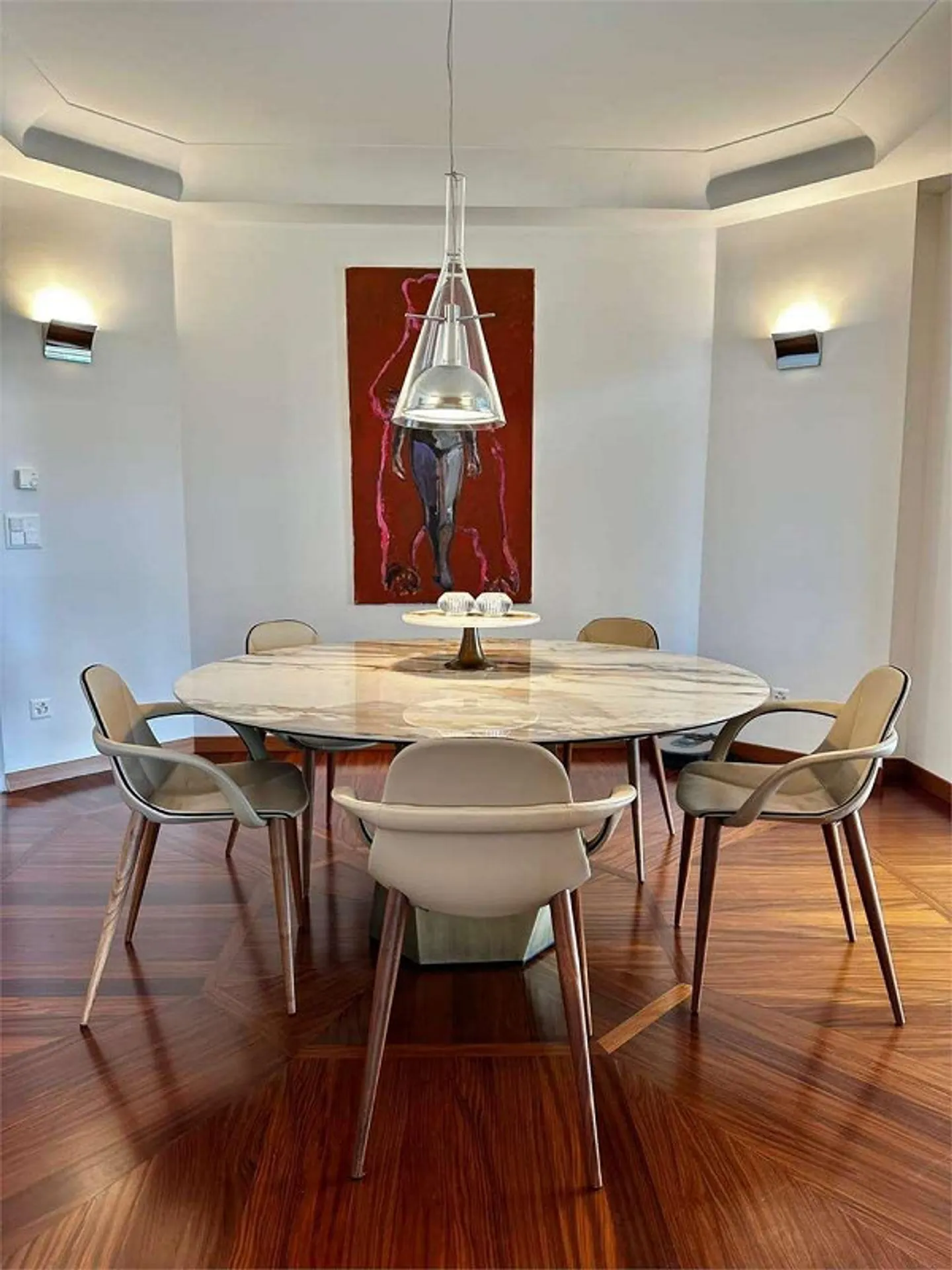 sought-after/spacious apartment - Photo 9 of 13