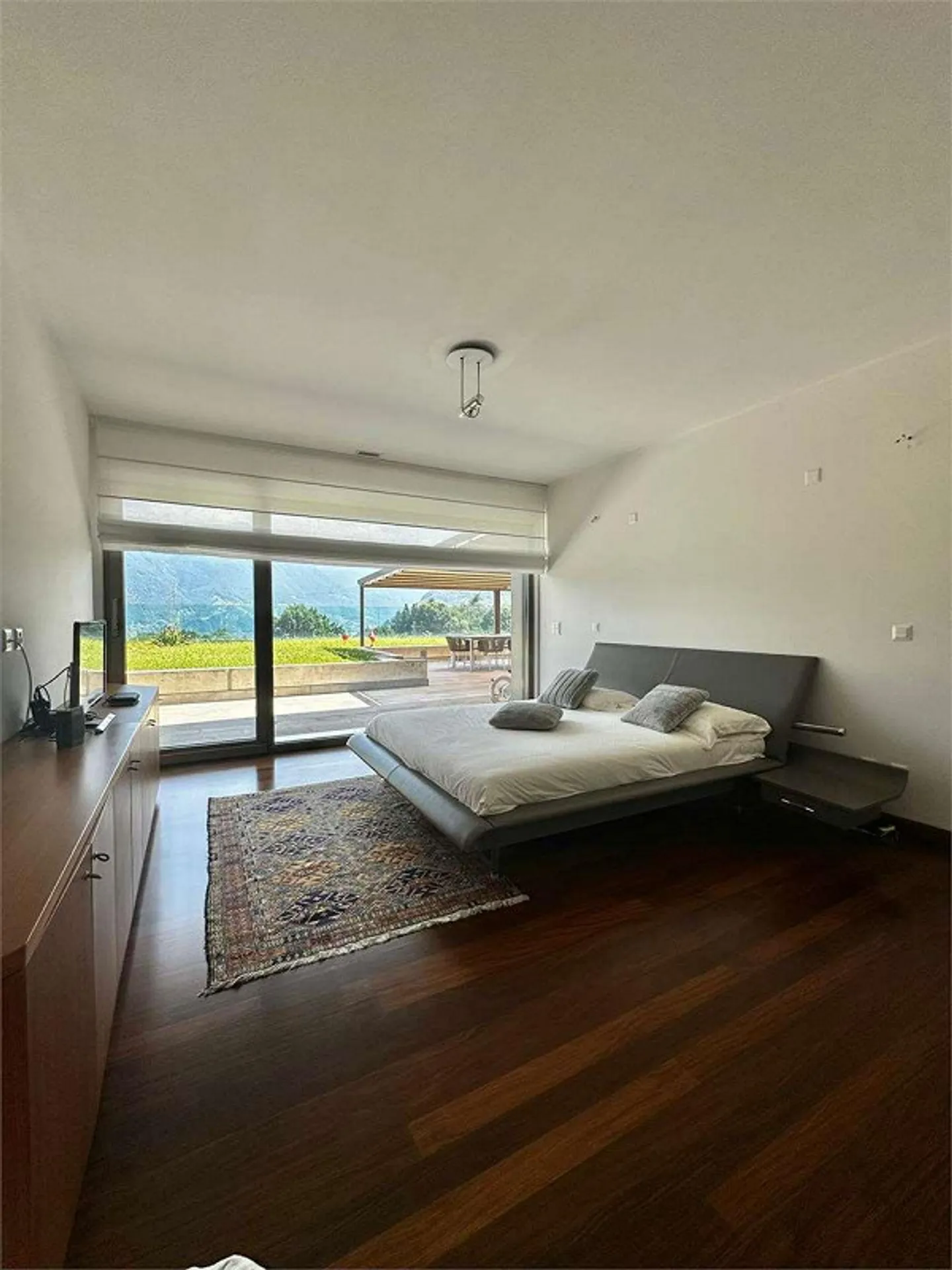 sought-after/spacious apartment - Photo 12 of 13