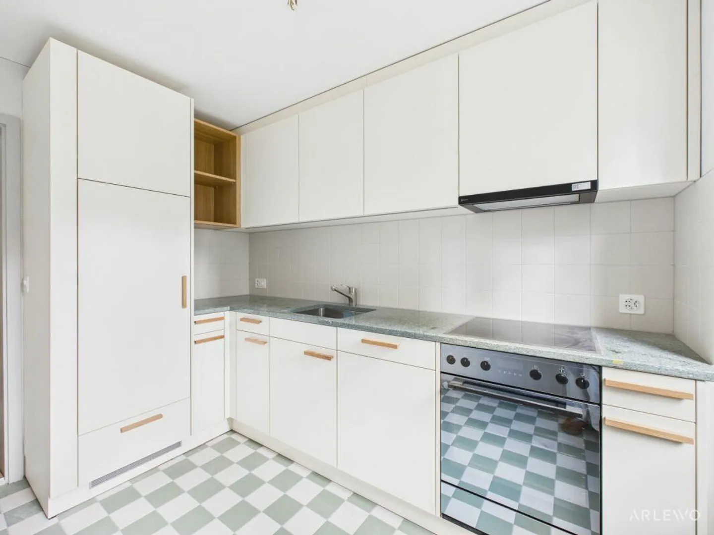 Feel-good home with balcony - Photo 4 of 6