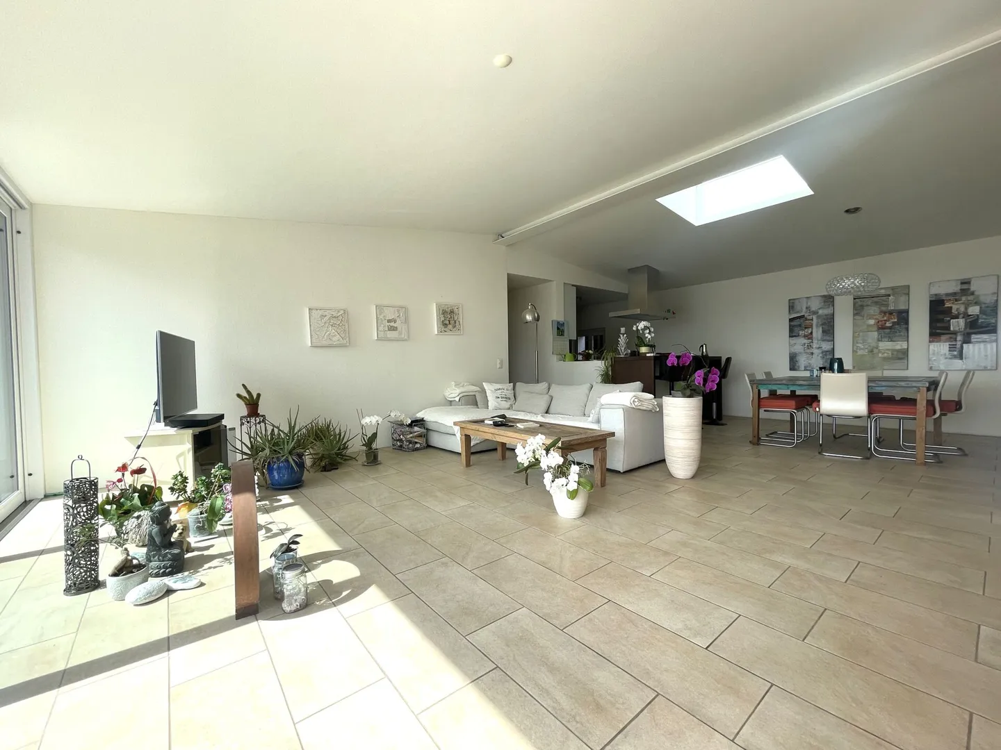 Casa unifamiliare con vista lago - Foto 5 di 19