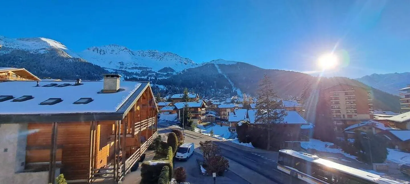 Appartamento spazioso con vista panoramica - Foto 9 di 11