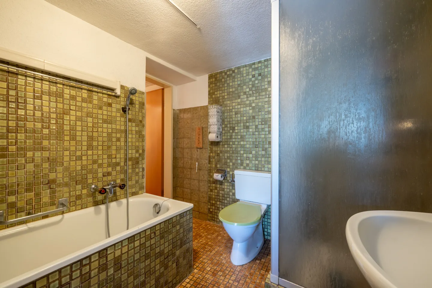 Maison individuelle abordable avec potentiel au cœur du village - Photo 7 sur 8