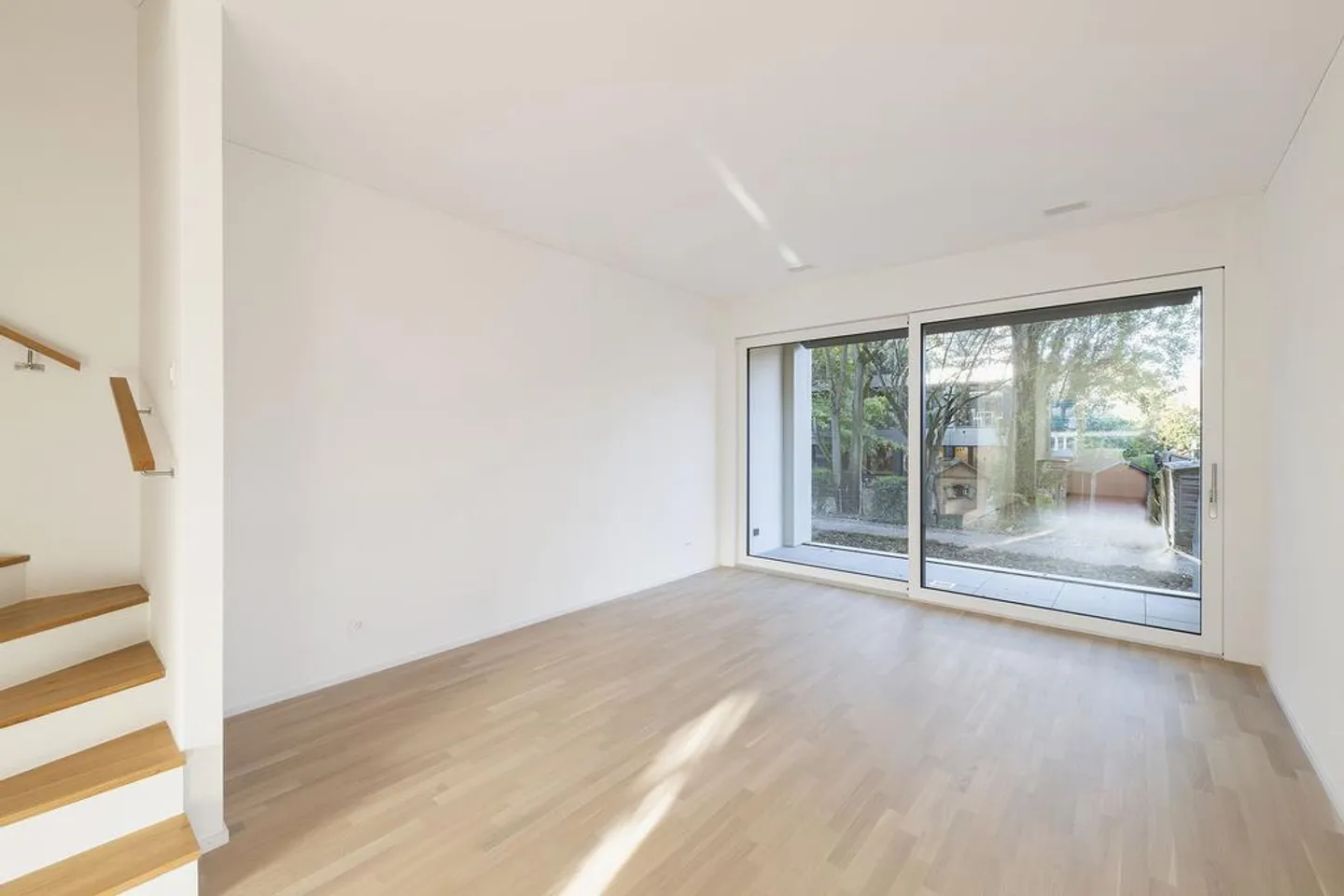 Maison de ville moderne - Photo 3 sur 11