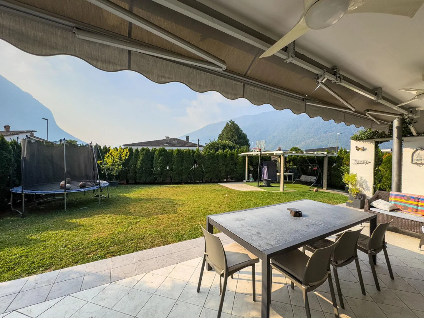 Casa bifamiliare con giardino a Melano - Foto 13 di 15