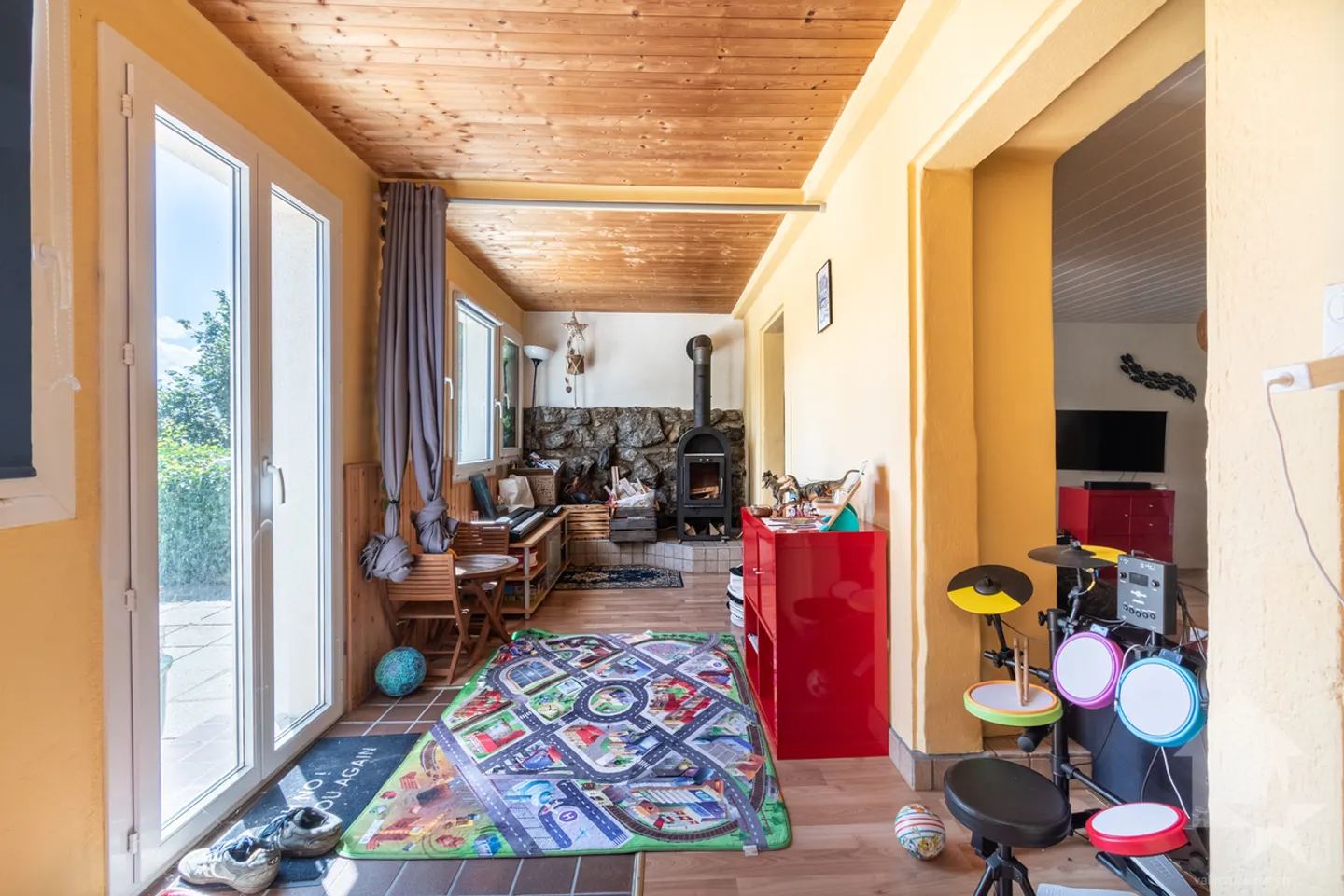 Duplex with 5.5 rooms and garden in the center of Leysin - Photo 8 of 13