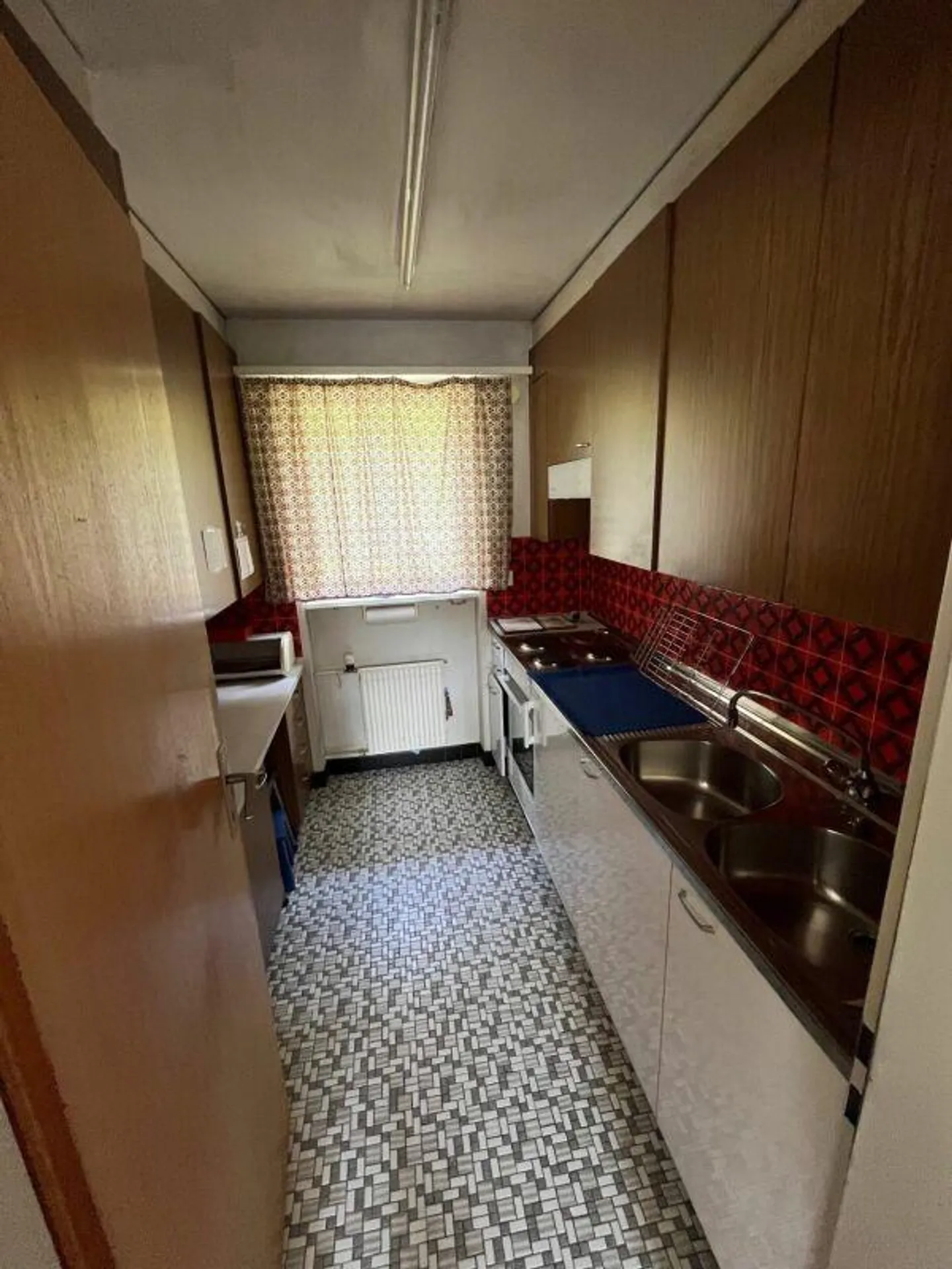 Freistehendes 5.5-Zimmer-Einfamilienhaus mit angebautem Schopf - Foto 3 von 12