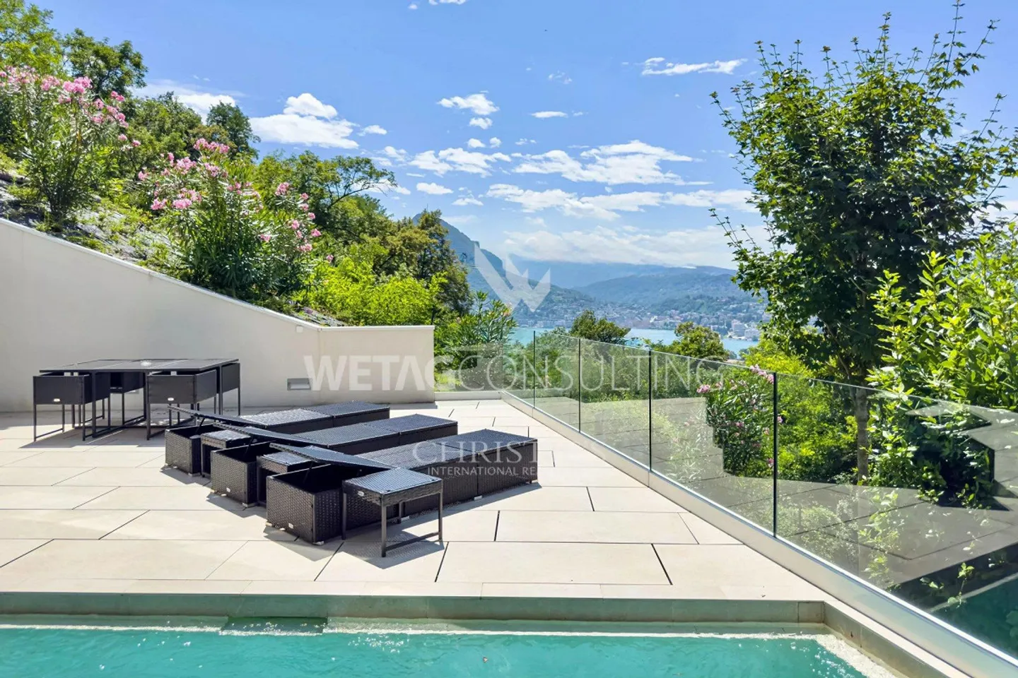 Lugano-Viganello: villa moderna con vista mozzafiato sul lago di Lugano... - Foto 12 di 13