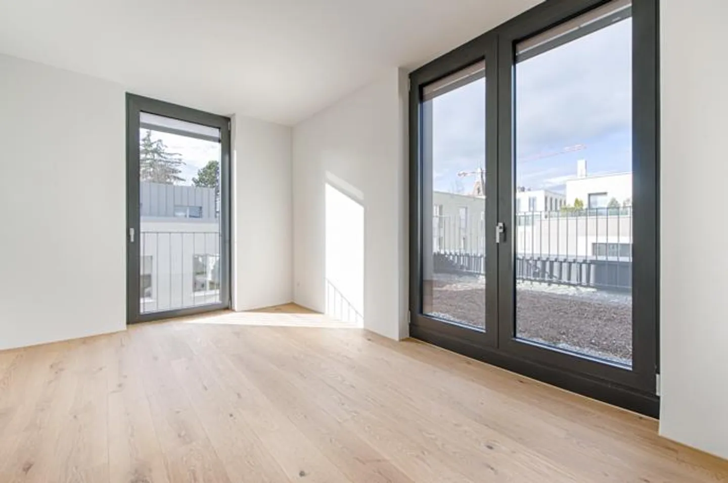 Light-flooded penthouse apartment with a wide view - Photo 9 of 12