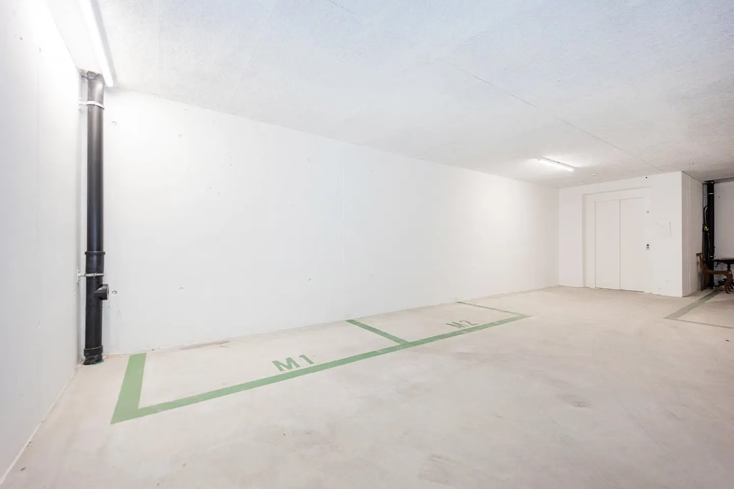Attractive, protected motorcycle parking spaces in new underground garage for sale - Photo 1 of 6