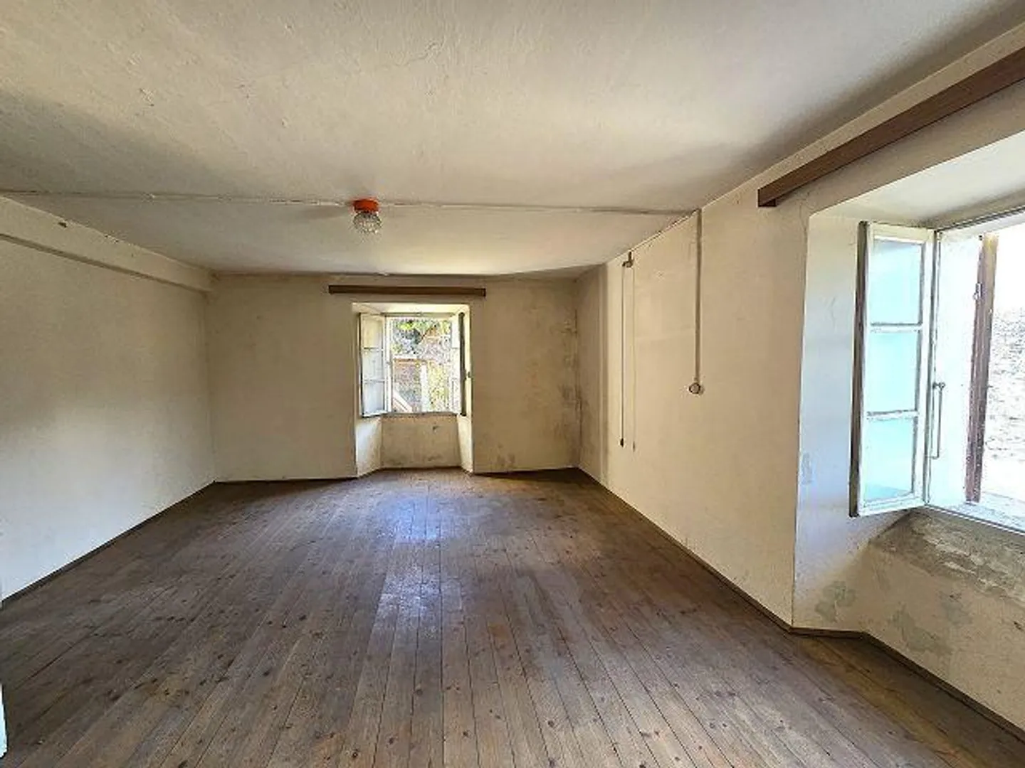 Renovierungsmöglichkeit in Claro - Foto 6 von 13