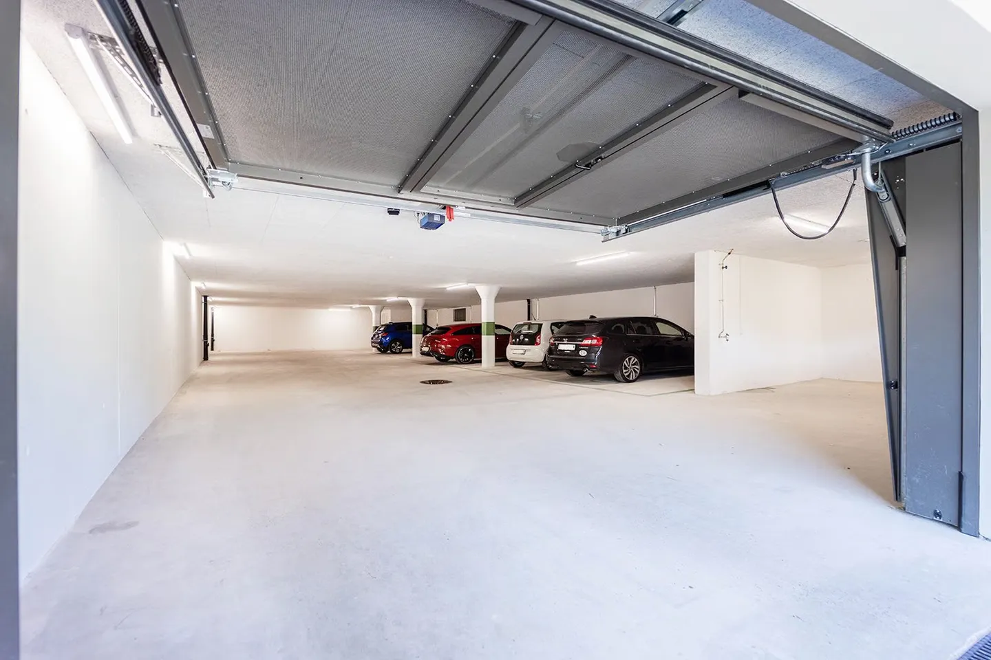 Attractive, protected motorcycle parking spaces in new underground garage for sale - Photo 3 of 6
