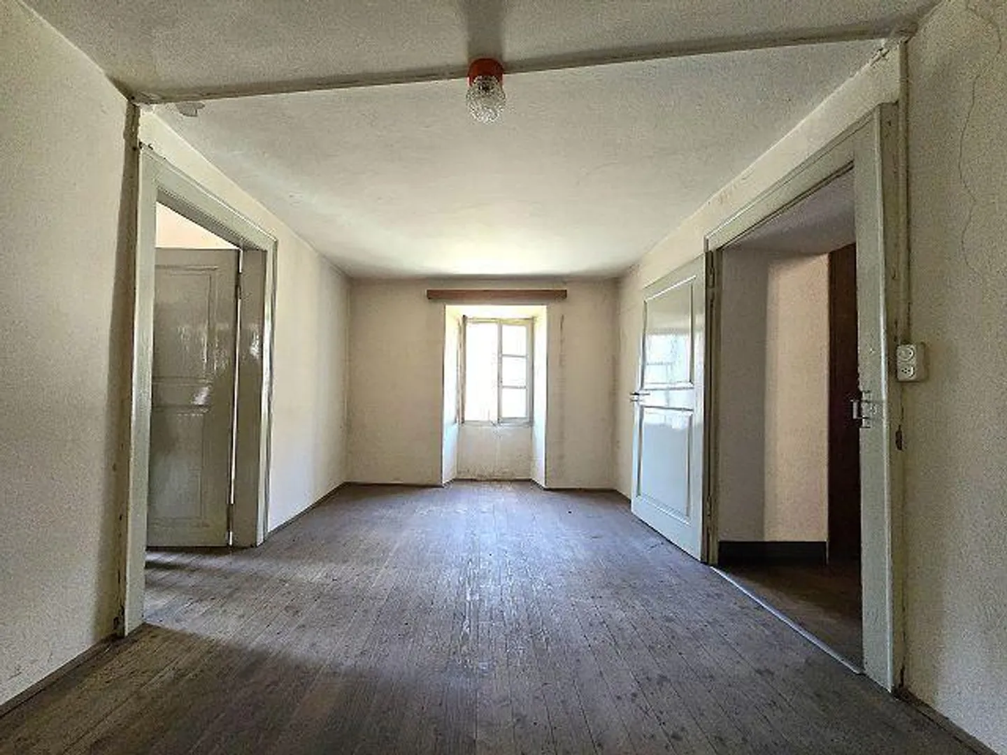 Renovierungsmöglichkeit in Claro - Foto 8 von 13