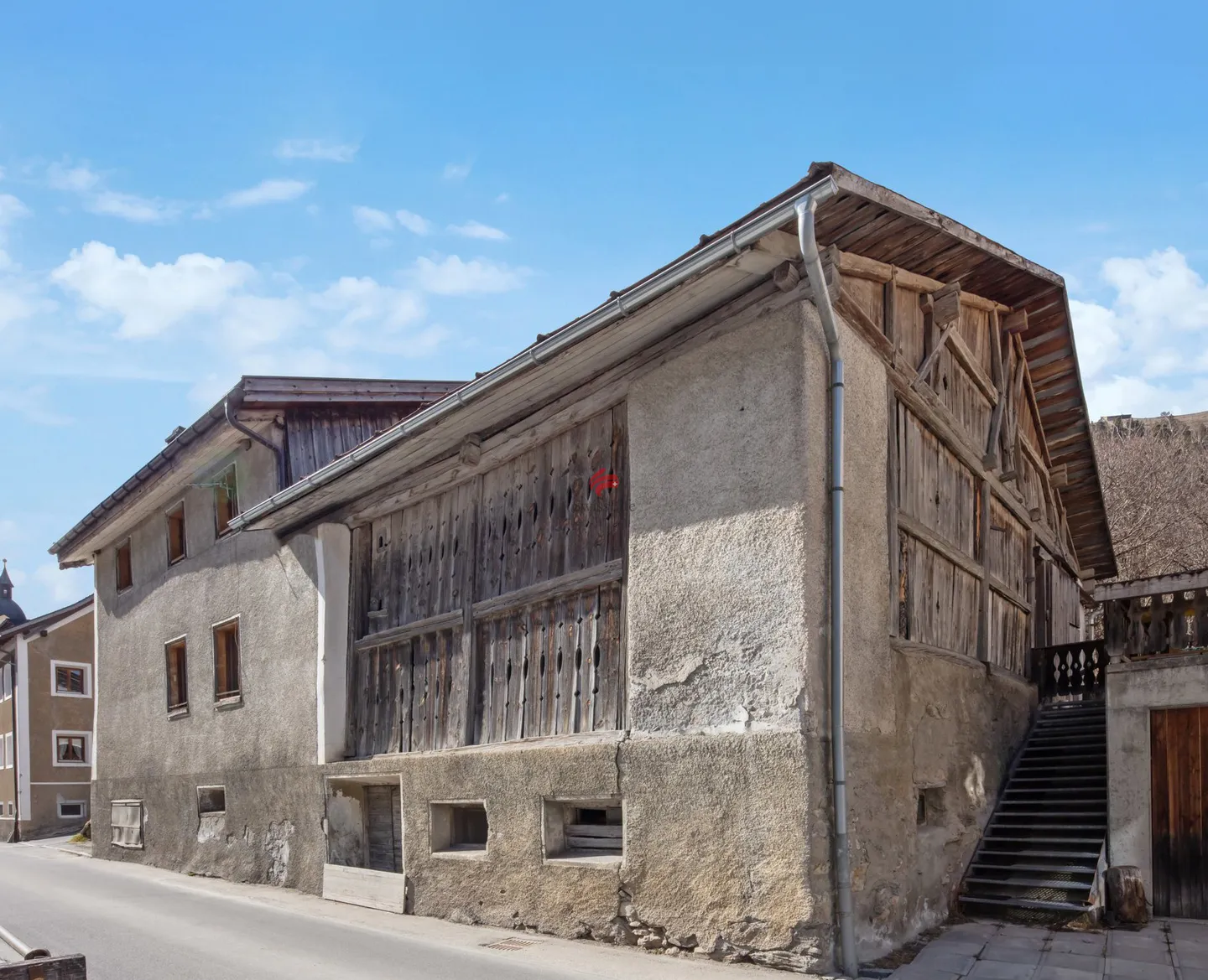 Affascinante casa colonica con grandi potenzialità - Foto 1 di 11