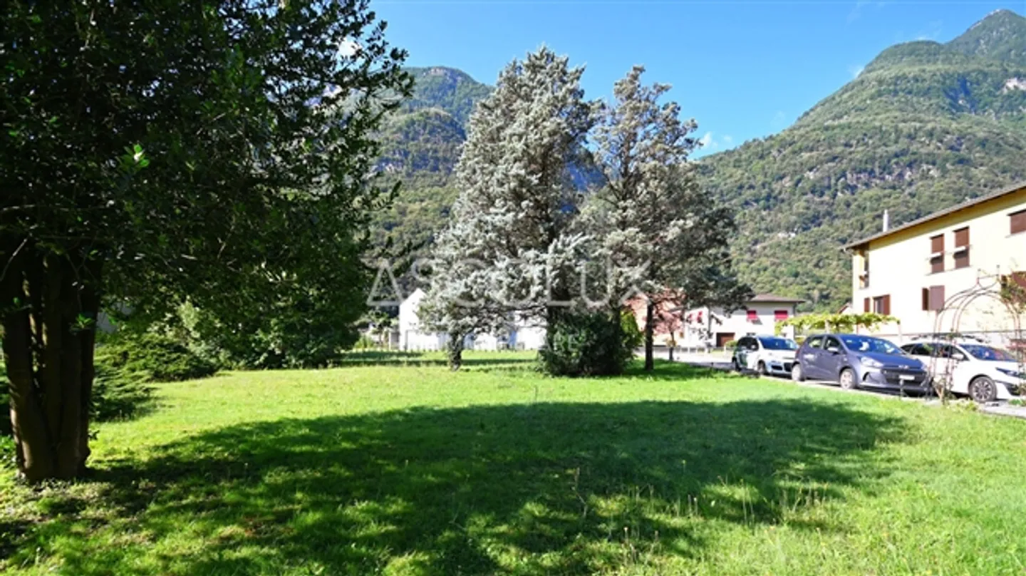 Terreno edificabile in posizione soleggiata e tranquilla | Terreno edificabile in posizione soleggiata e tranquilla - Foto 8 di 13