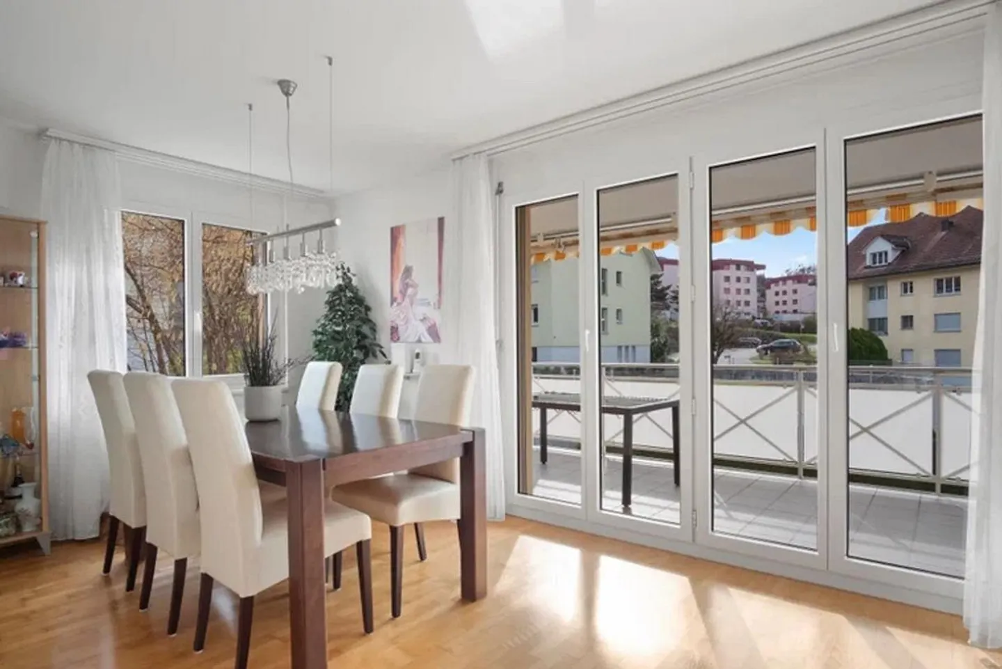 Ampio e tranquillo appartamento di 3,5 stanze (112 m2) vicino al Lago di Costanza con balcone - Foto 3 di 17