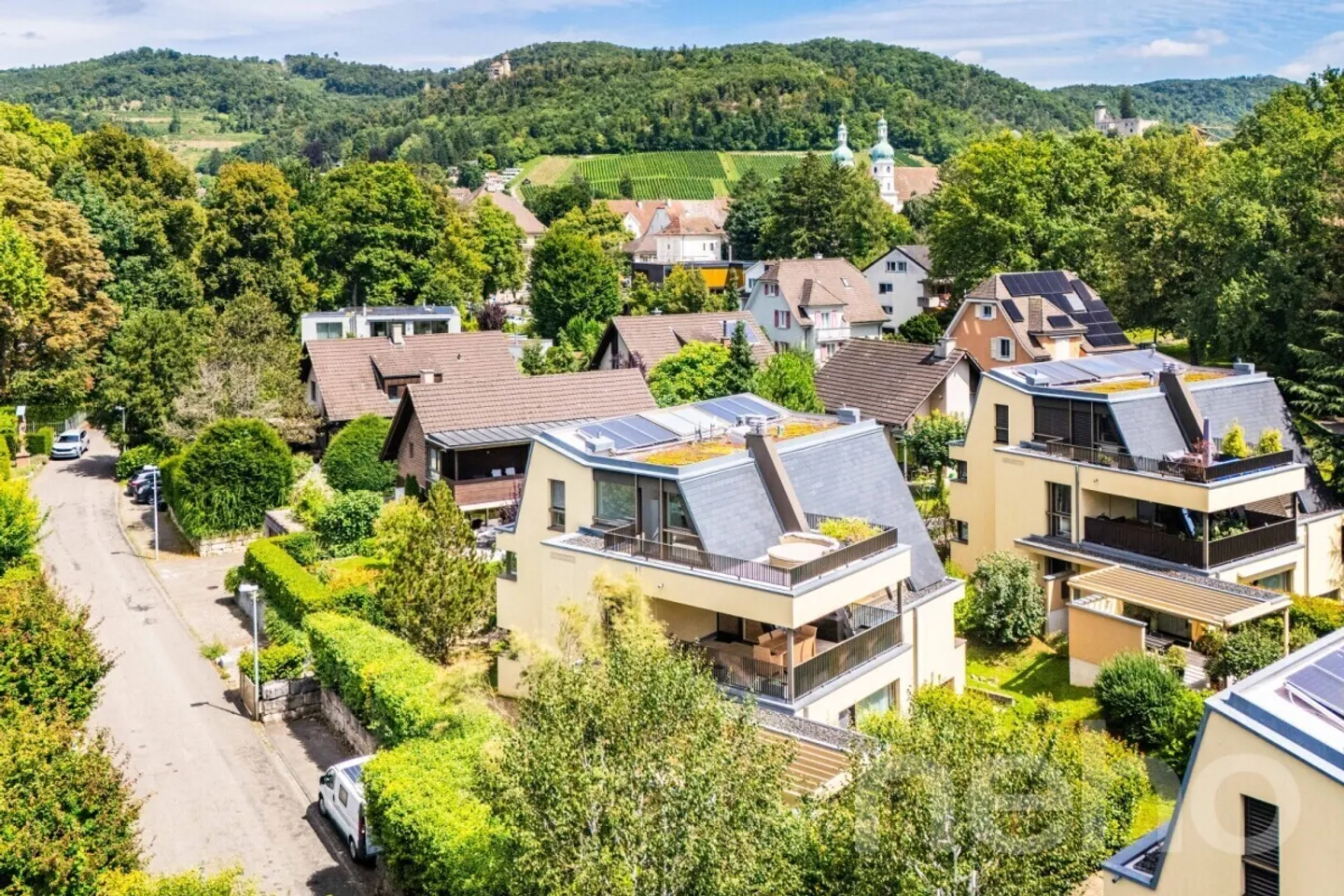 Exclusive penthouse with guest apartment and roof terrace - Photo 4 of 12