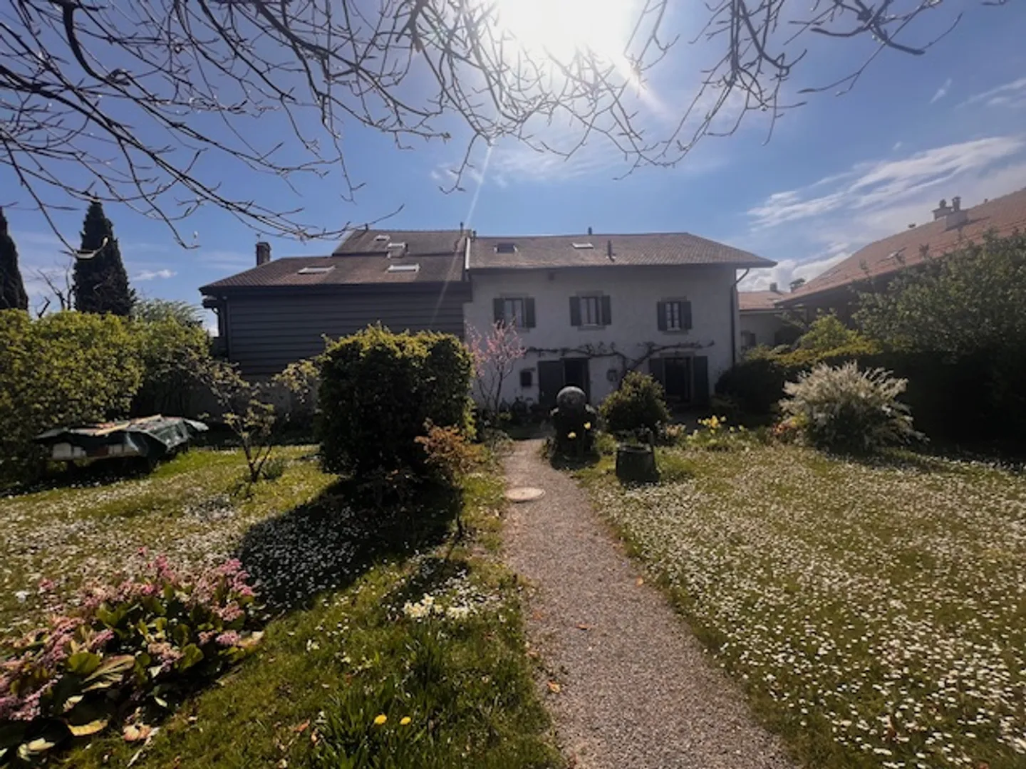 Großes Dorfhaus (zwei unabhängige Teile) in Viager mit großem Park - Foto 3 von 13