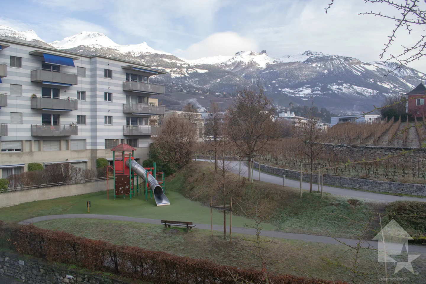 «Appartamento di 3,5 locali con posto auto vicino al centro» - Foto 22 di 25