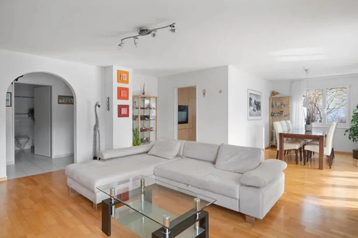 Ampio e tranquillo appartamento di 3,5 stanze (112 m2) vicino al Lago di Costanza con balcone - Foto 2 di 17