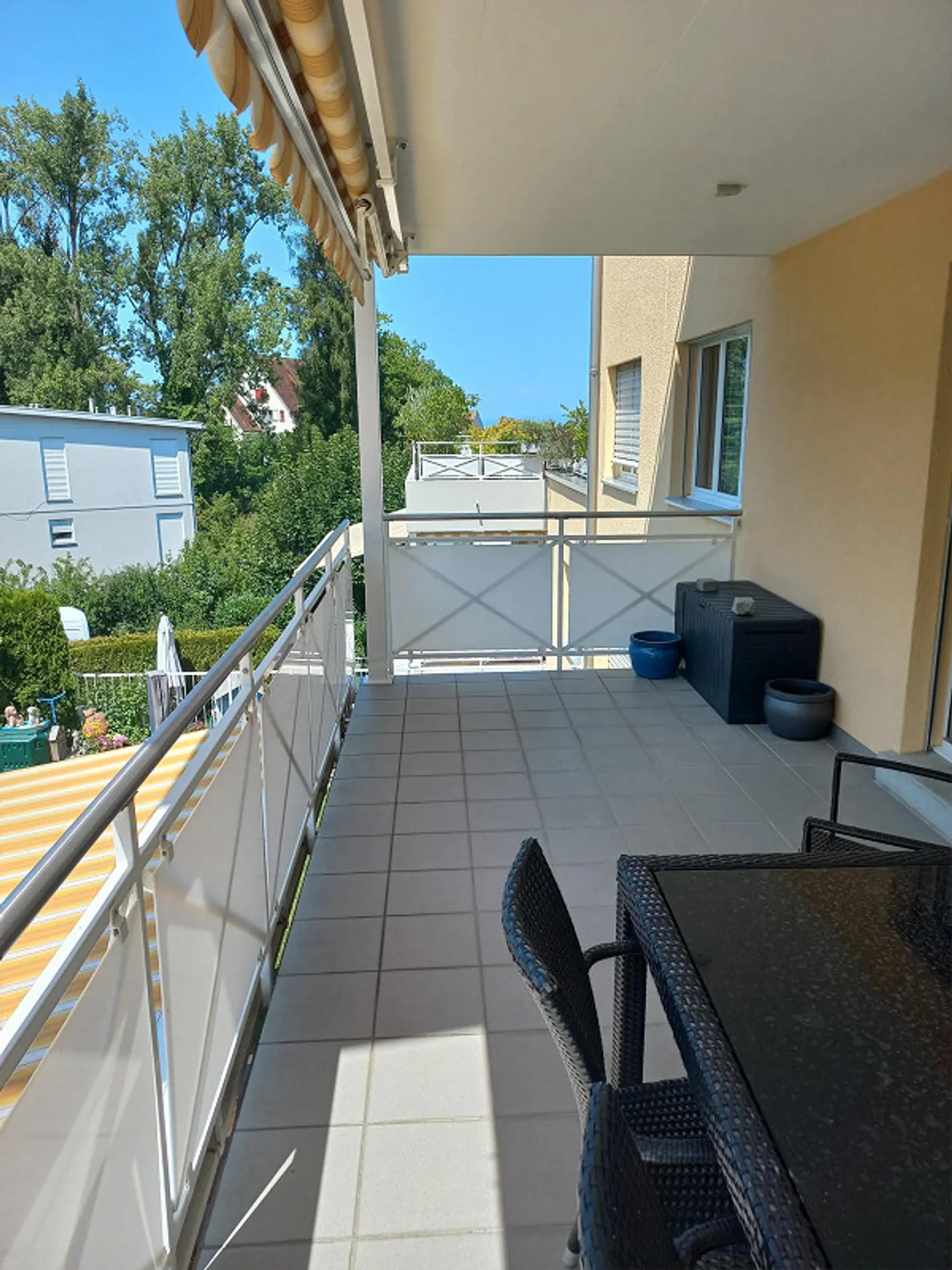 Ampio e tranquillo appartamento di 3,5 stanze (112 m2) vicino al Lago di Costanza con balcone - Foto 12 di 17