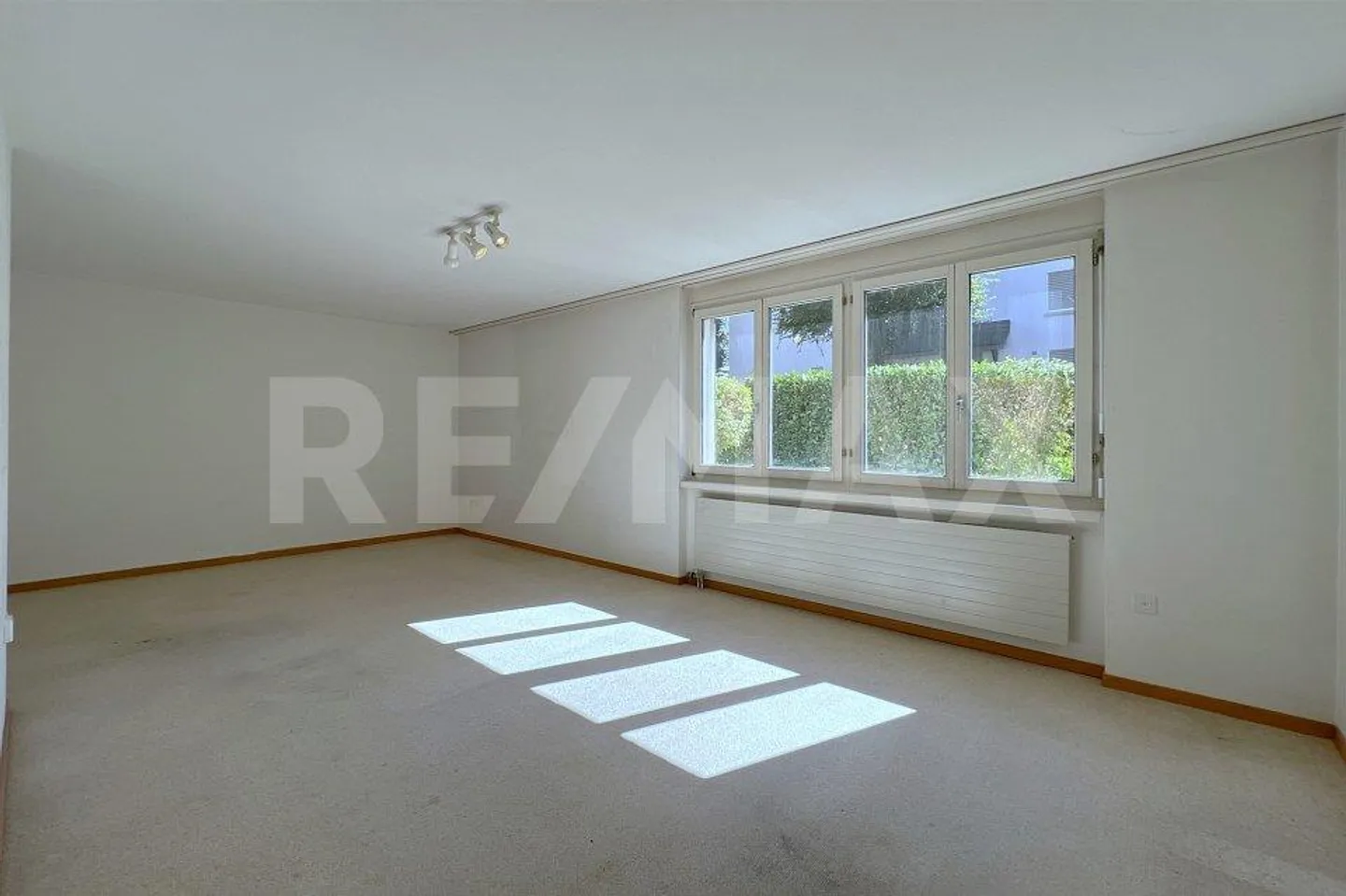 Gartenwohnung an zentraler Lage mit Potenzial - Foto 6 von 13