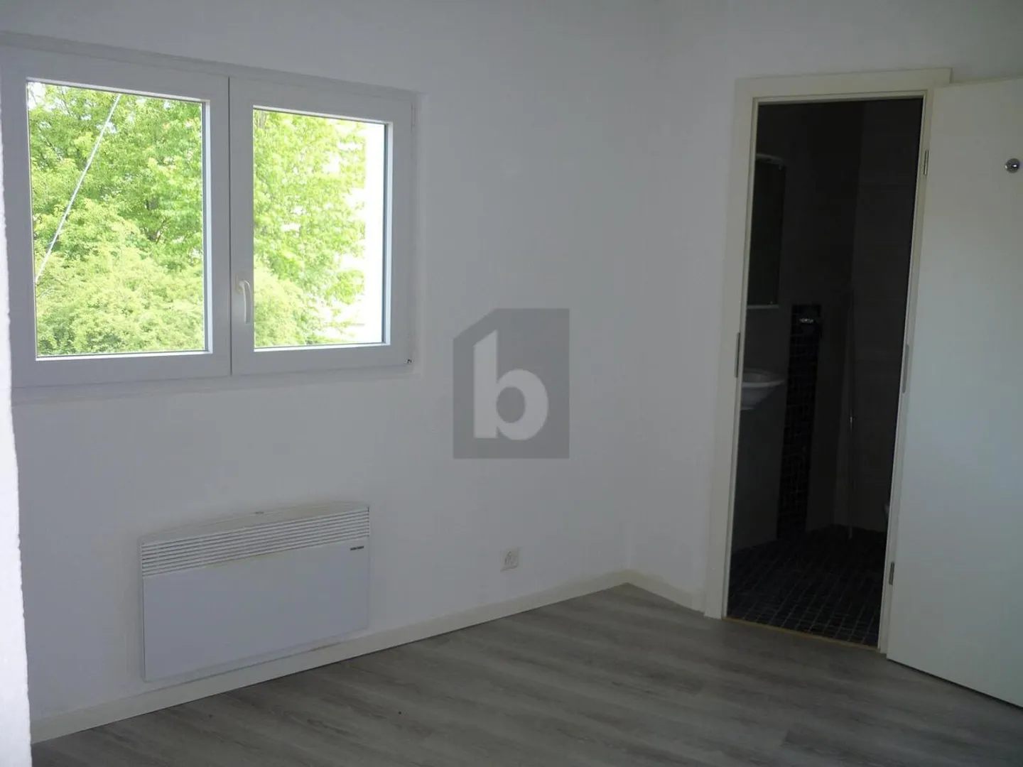 GUT GELEGEN IN DER NÄHE DES SEES! - Foto 5 von 6