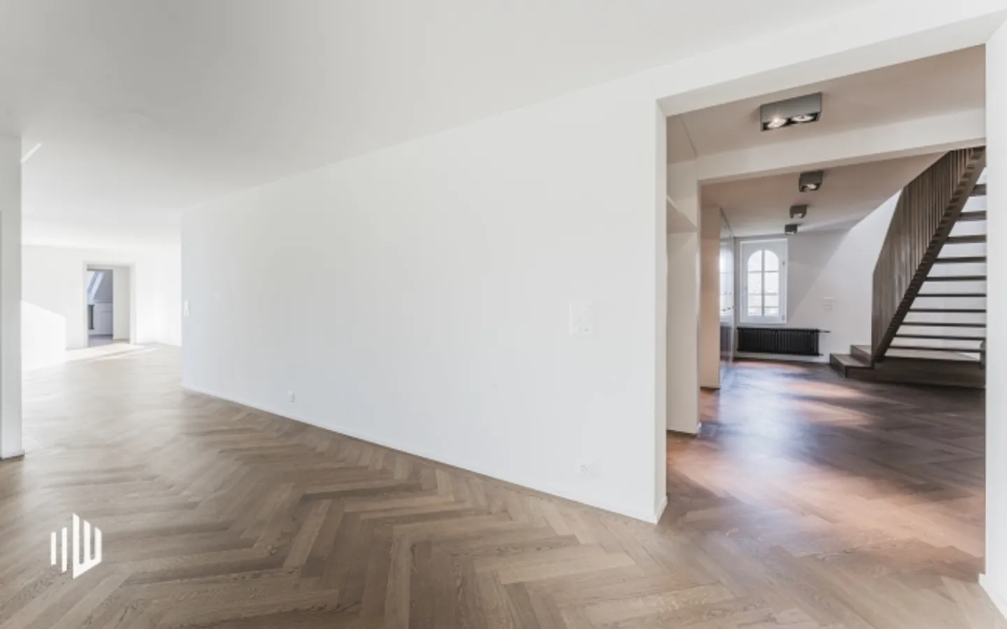 ImmoWyss - Appartamento Attico Esclusivo nel Cuore di Interlaken - Foto 7 di 10